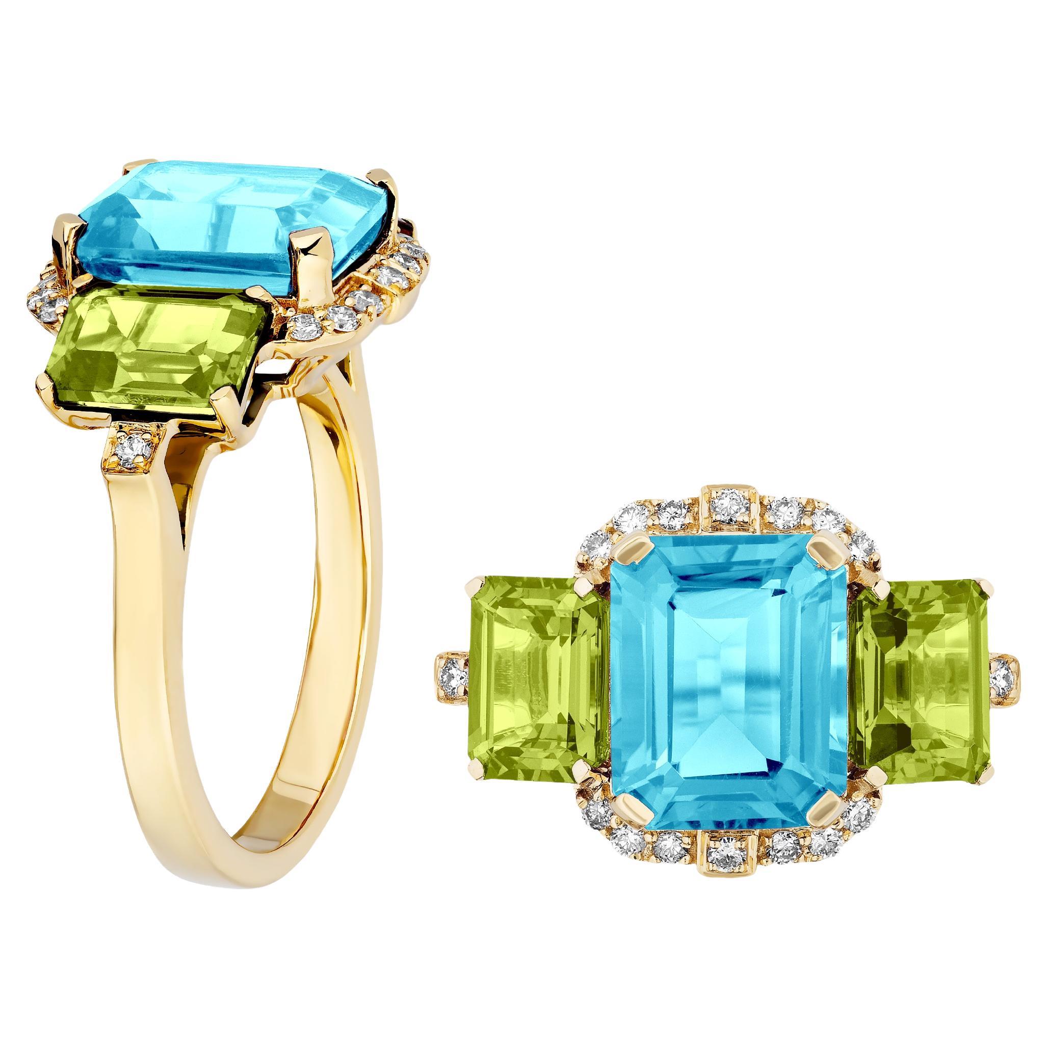 Ring aus blauem Goshwara-Topas und Peridot mit 3 Steinen im Smaragdschliff und Diamanten im Angebot