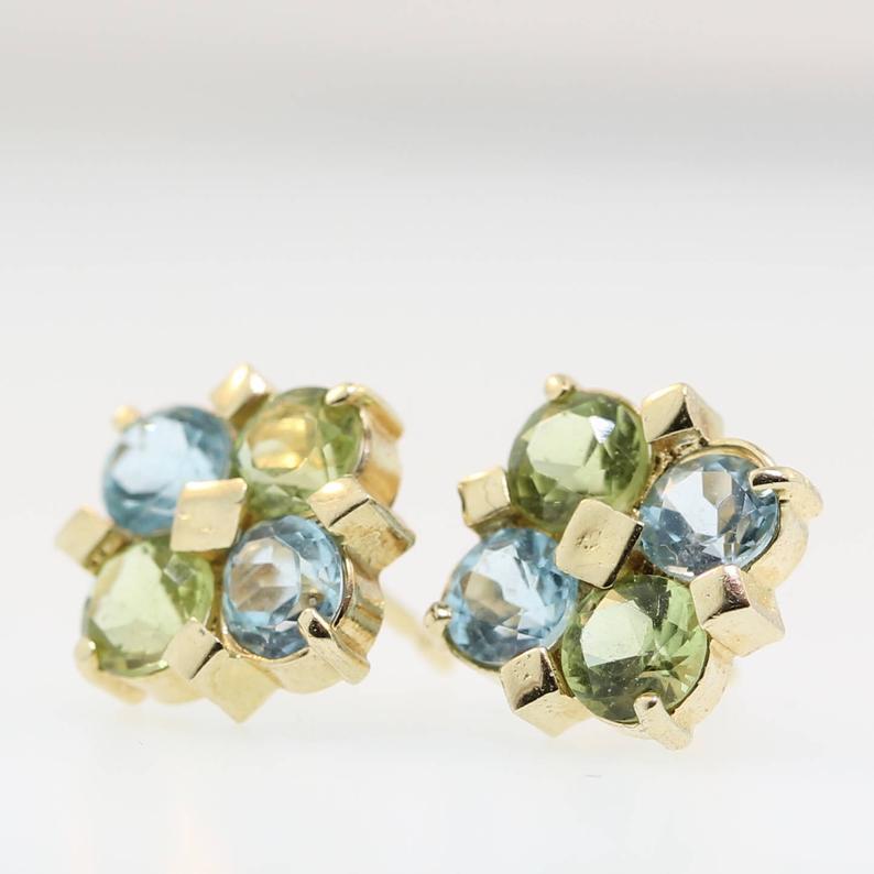 Modern Blue Topaz & Peridot Stud Earrings, 14 Karat Yellow Gold Vintage Cluster Earring