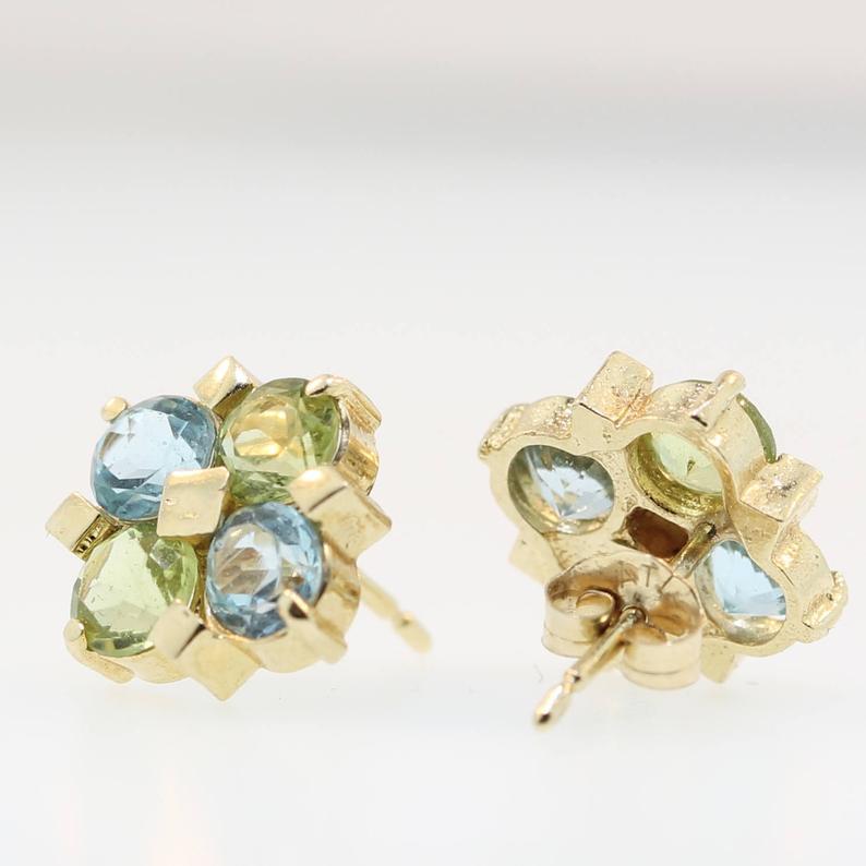Round Cut Blue Topaz & Peridot Stud Earrings, 14 Karat Yellow Gold Vintage Cluster Earring