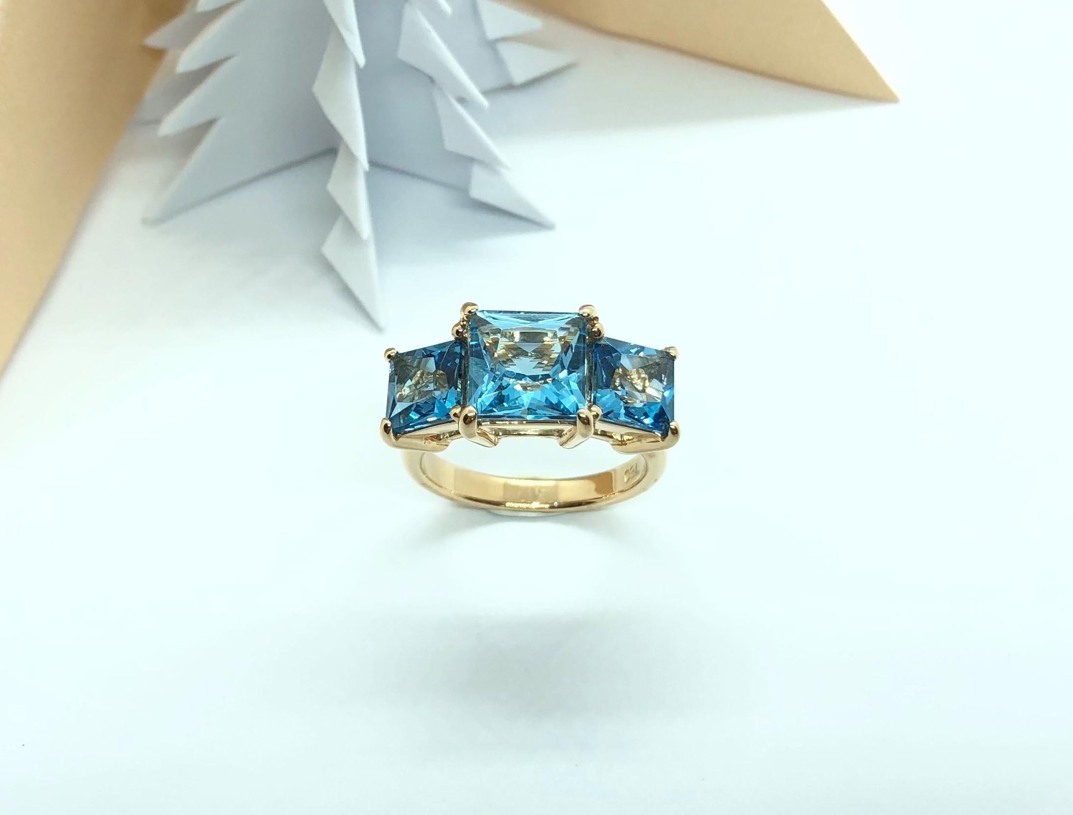 Blue Topaz Ring Set in 18 Karat Rose Gold Settings For Sale 4