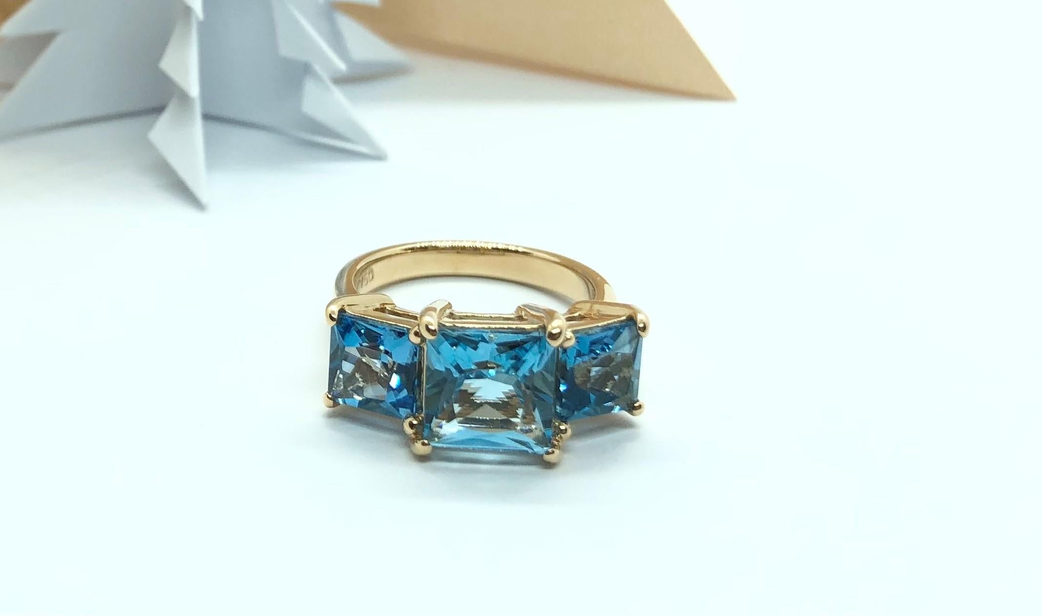 Blue Topaz Ring Set in 18 Karat Rose Gold Settings For Sale 13