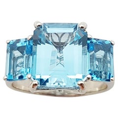 Blue Topaz Ring Set in 18 Karat White Gold Settings