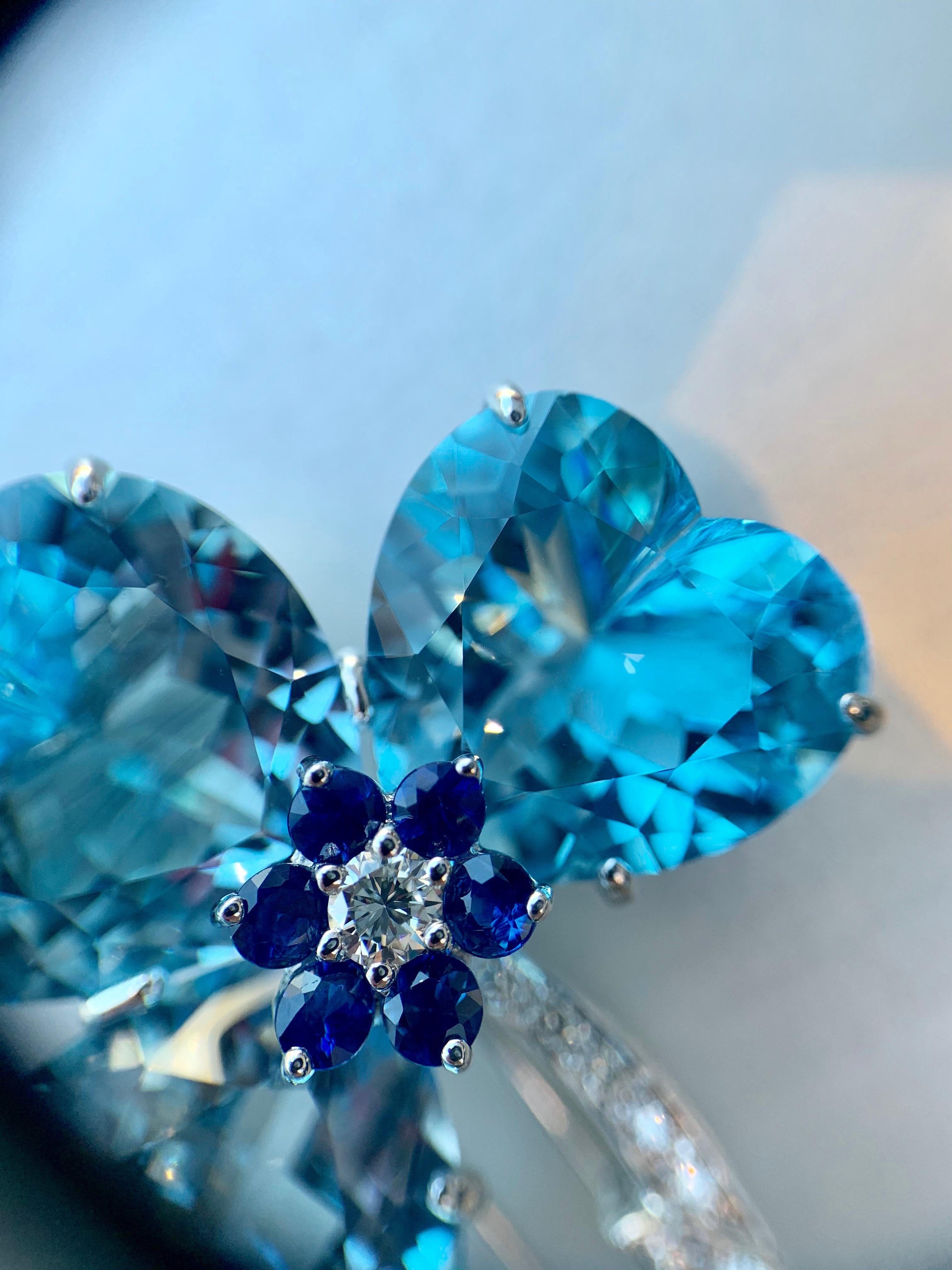 Blue Topaz, Sapphire and Diamond 18 Karat White Gold Clover Brooch For Sale 4