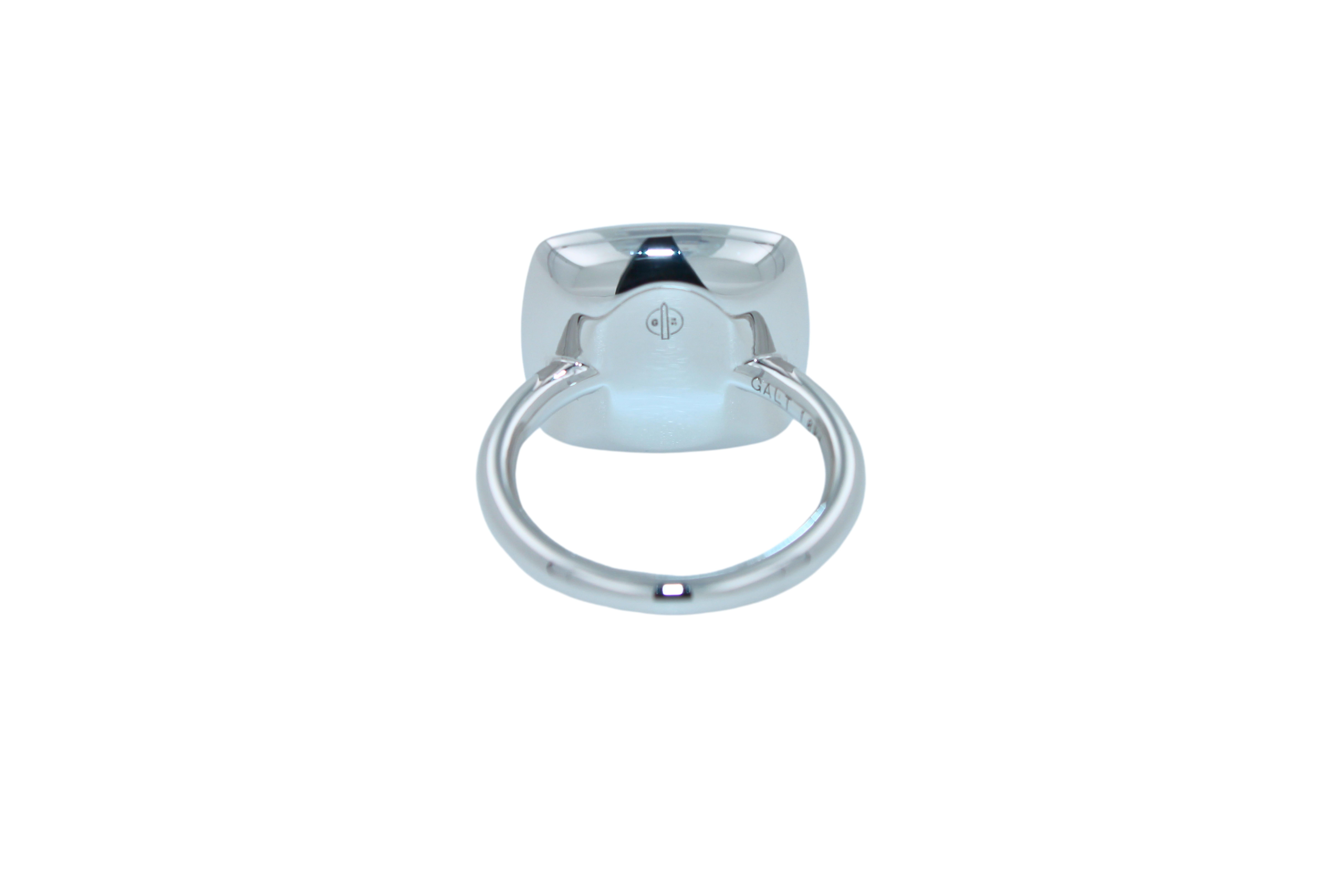 Women's or Men's Blue Topaz Sugarloaf Cabochon Mountain Pyramid Cone Cocktail 18K White Gold Ring For Sale