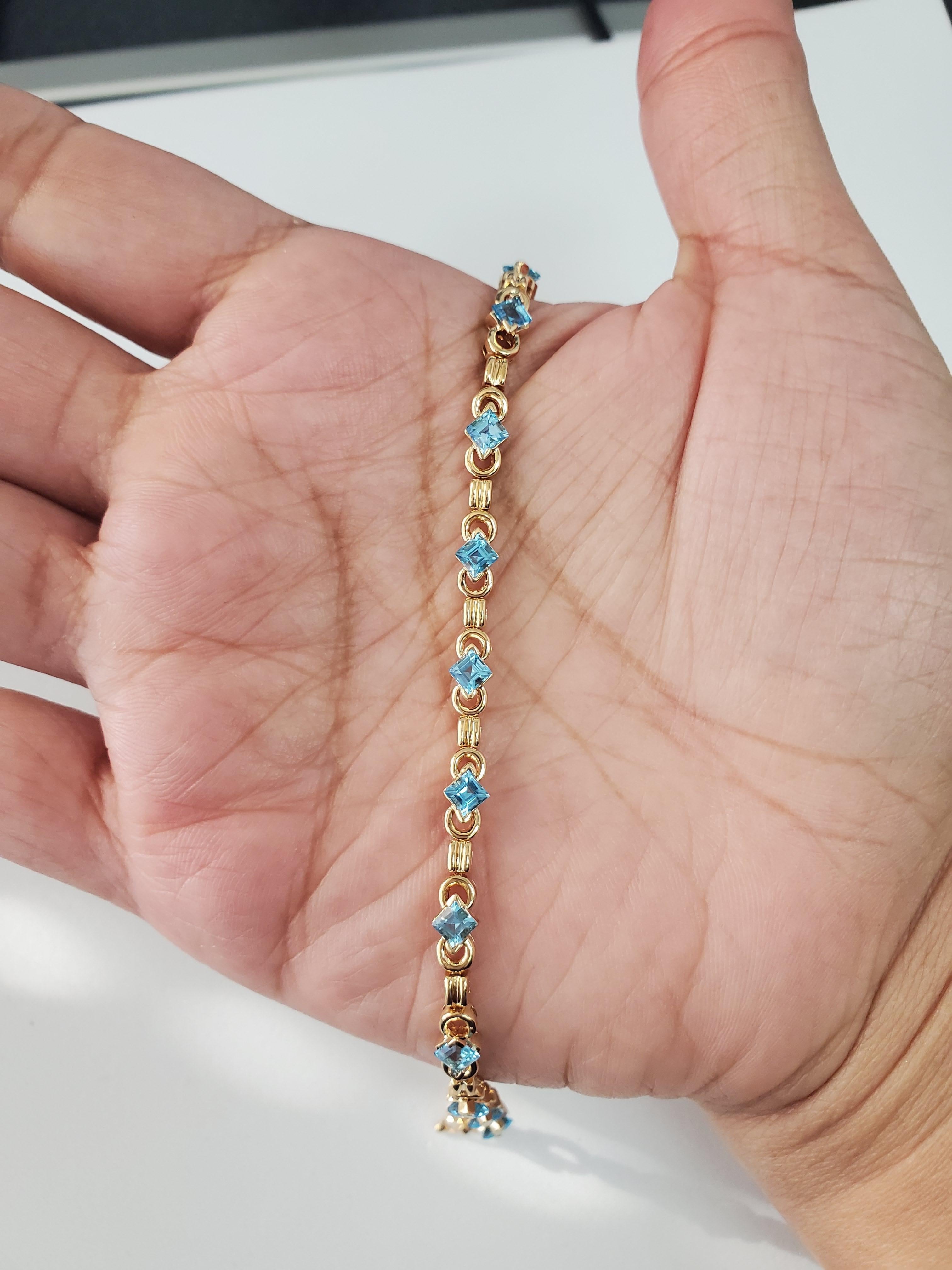 Blue Topaz Tennis Bracelet 14k Yellow Gold In New Condition For Sale In Sugar Land, TX