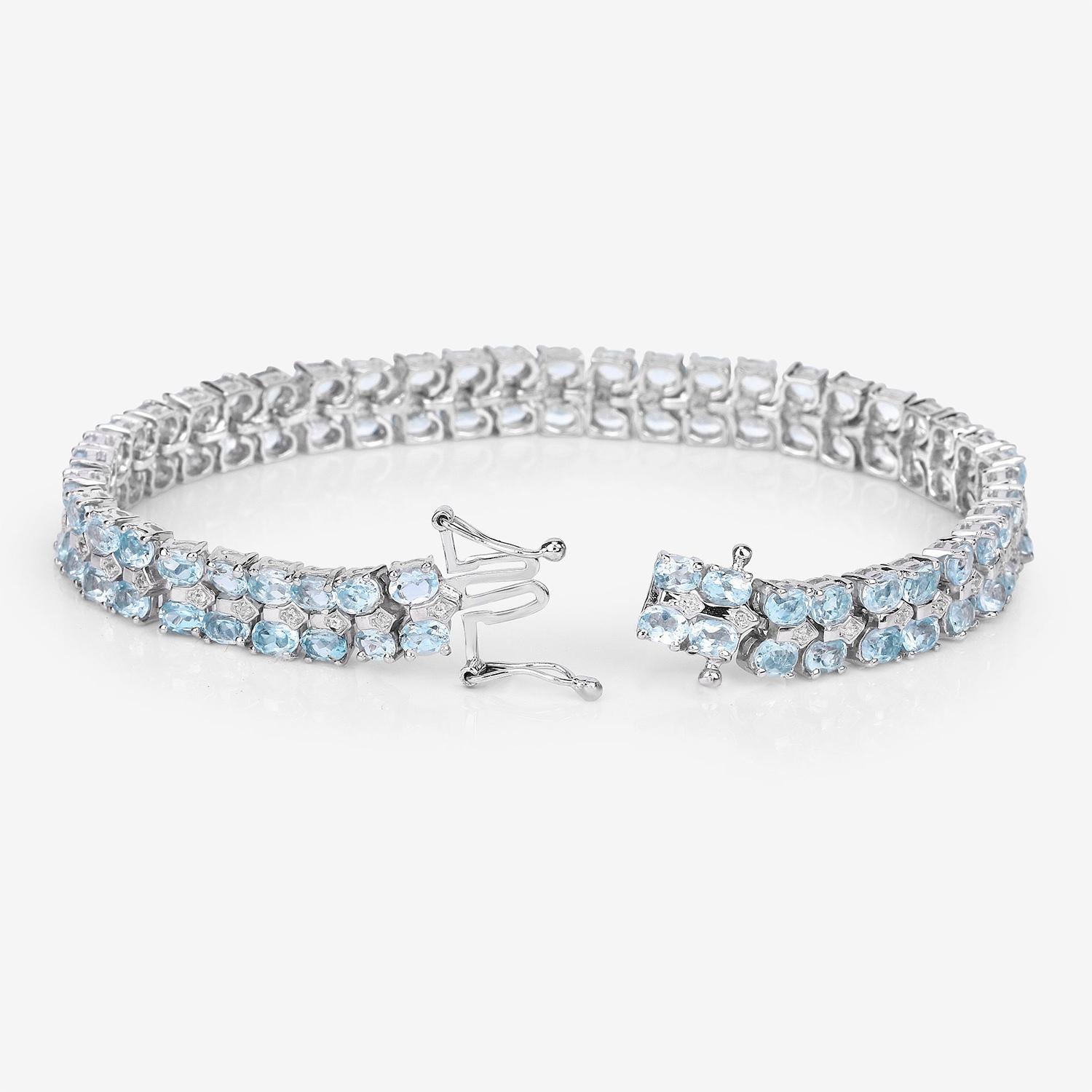 Pulsera de Tenis de Topacio Azul Diamantes Blancos 17,2 Quilates Plata Corte oval en venta