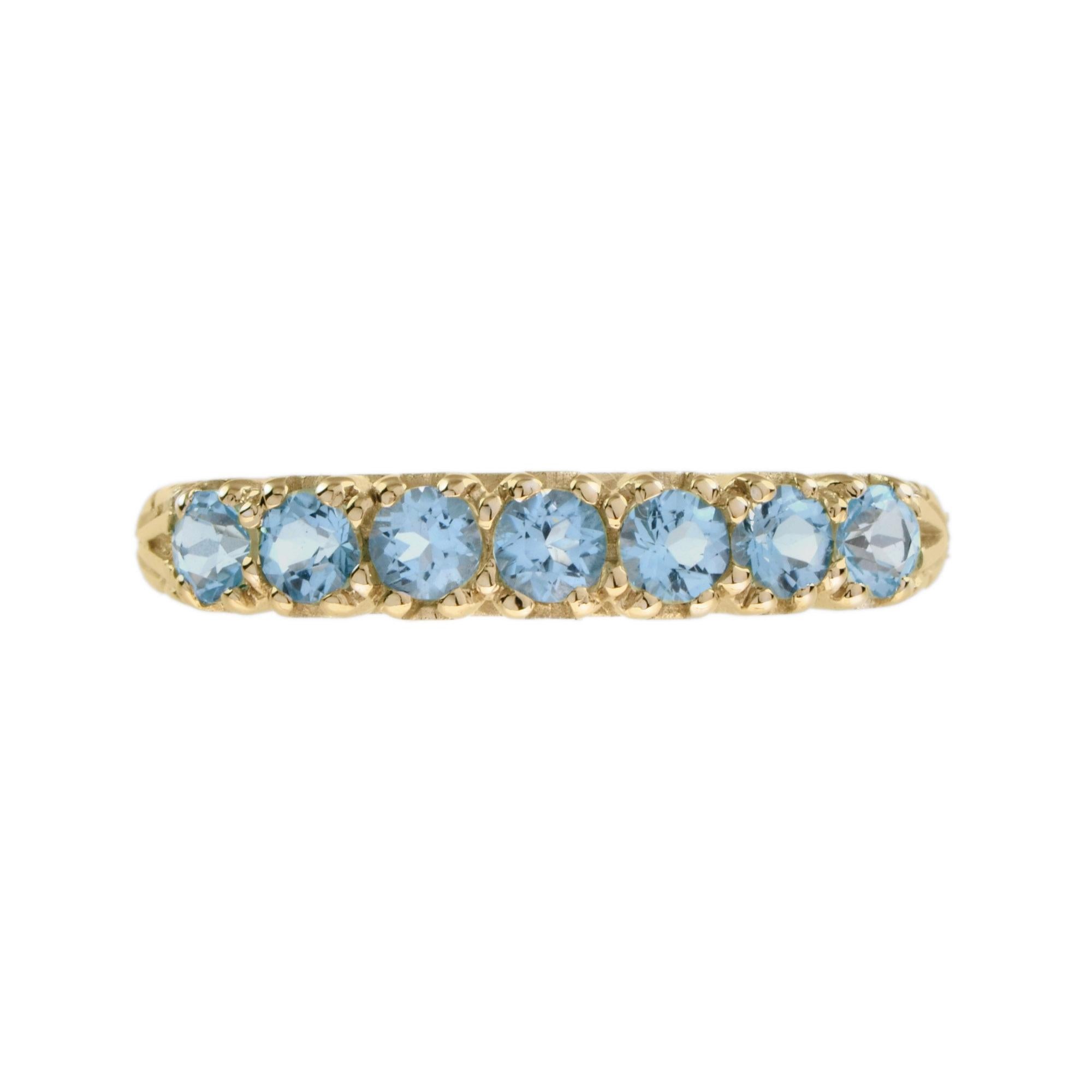 Vittoriano Anello a sette pietre in oro giallo 14K con topazio blu in stile vintage in vendita