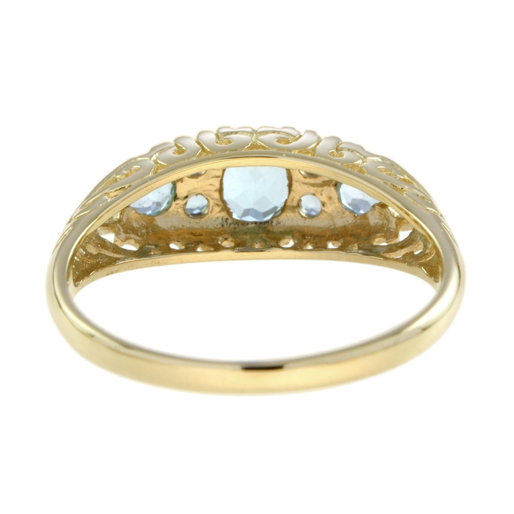 Blue Topaz Vintage Style Three Stone Cluster Filigree 14K Yellow Gold Ring im Zustand „Neu“ im Angebot in Oakton, VA
