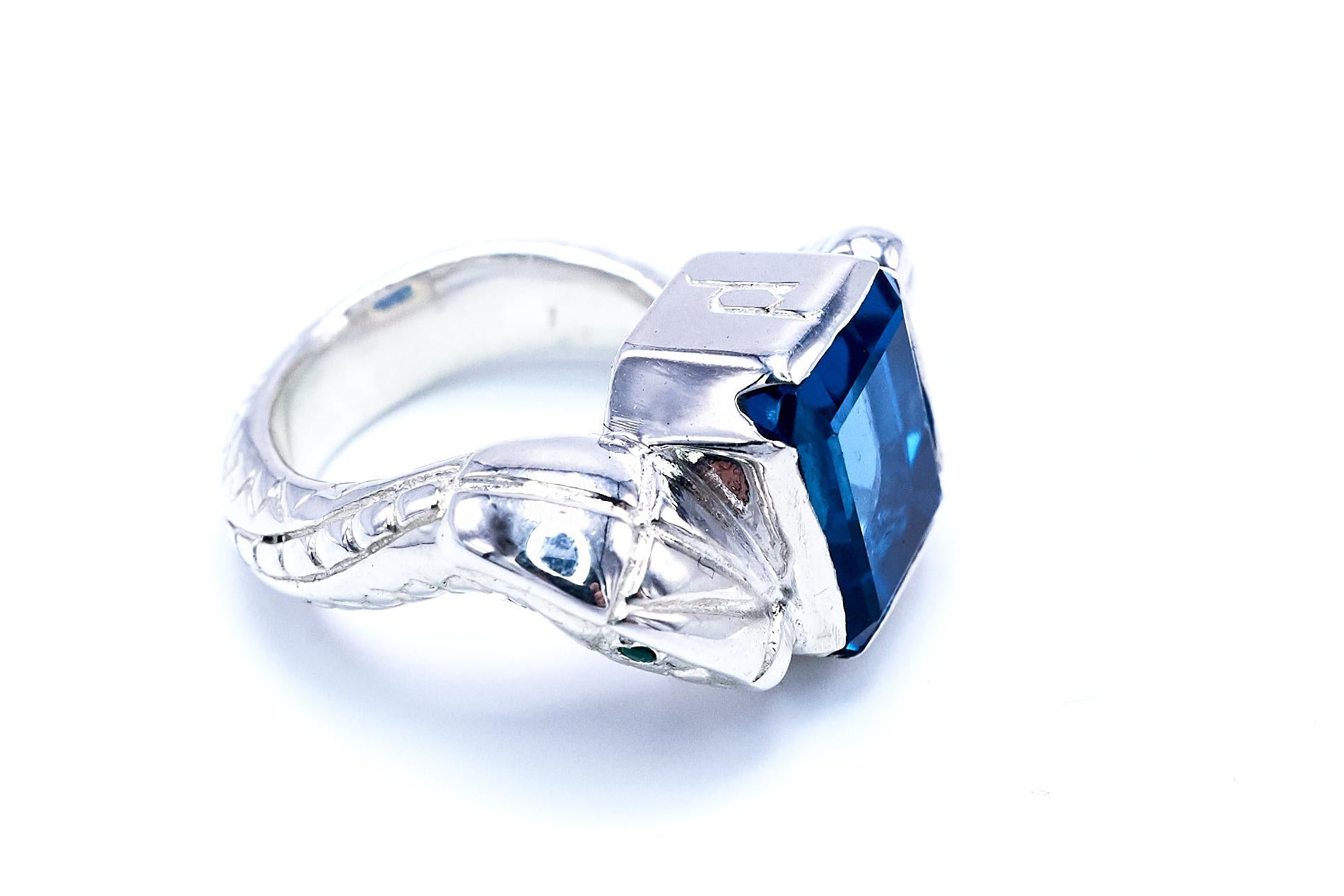 Blue Topaz White Diamond Emerald Silver Snake Ring In New Condition For Sale In Los Angeles, CA