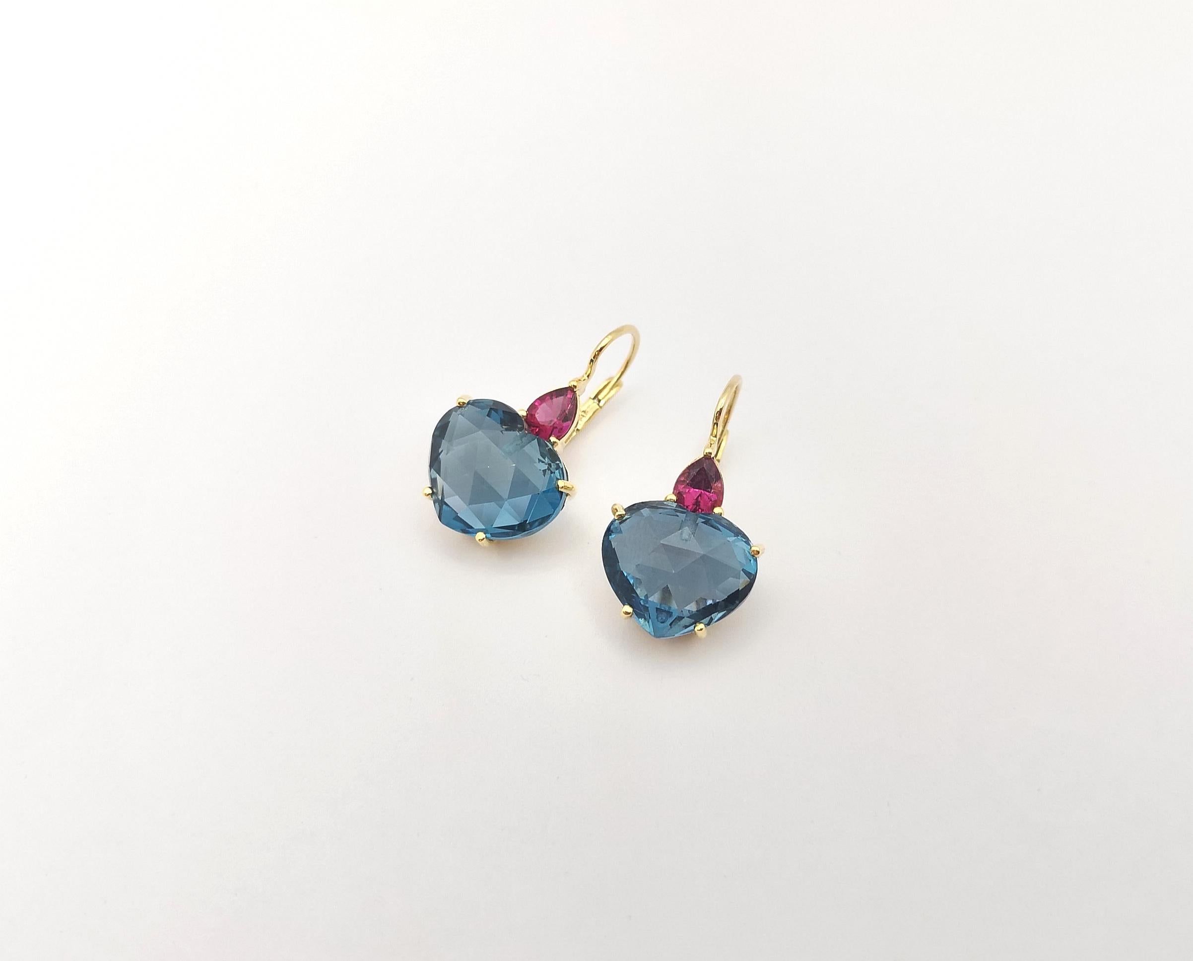 Boucles d'oreilles Topaze bleue et Améthyste montées sur or 18K Neuf - En vente à Bangkok, TH