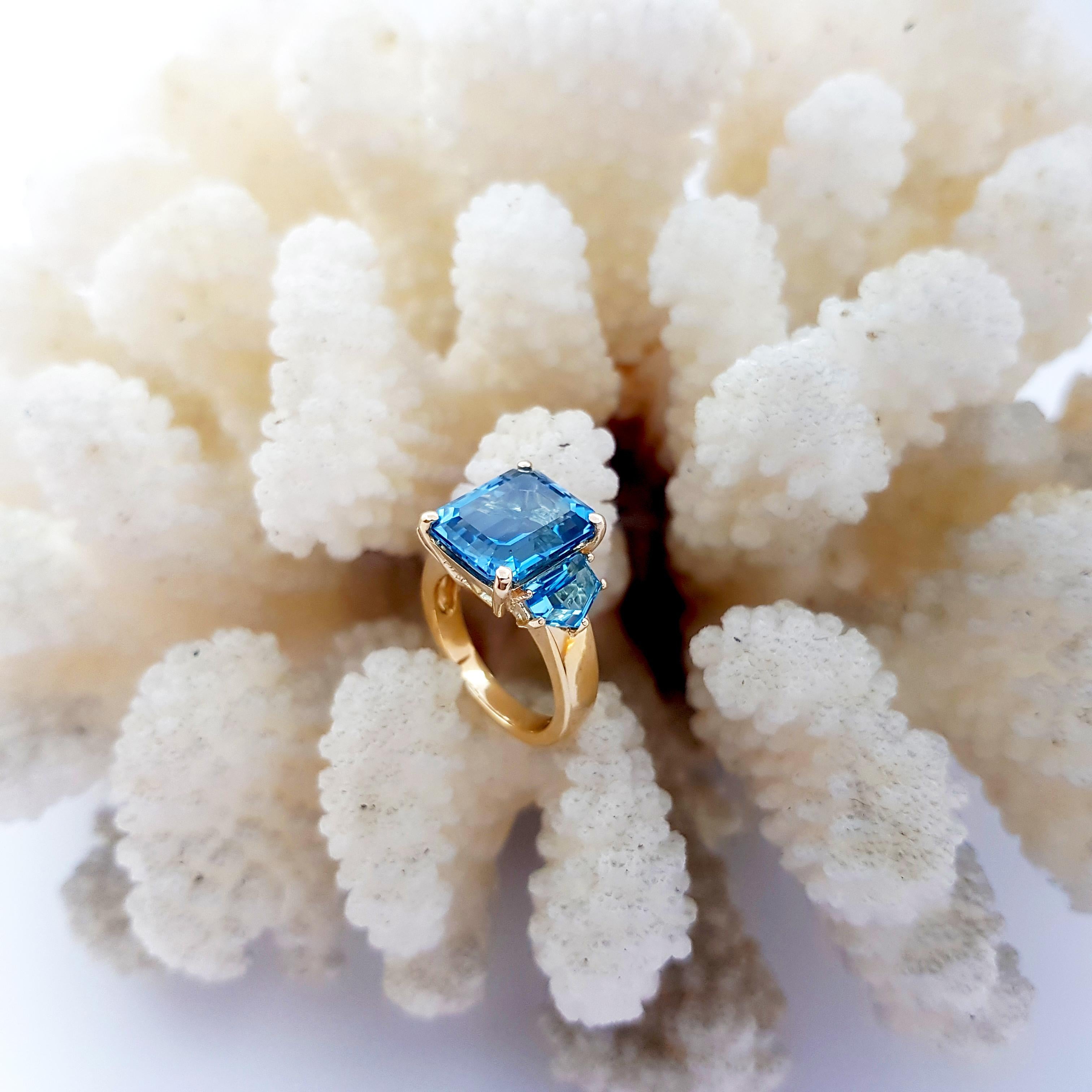 Blue Topaz with Blue Topaz Ring set in 14K Gold Settings For Sale 4