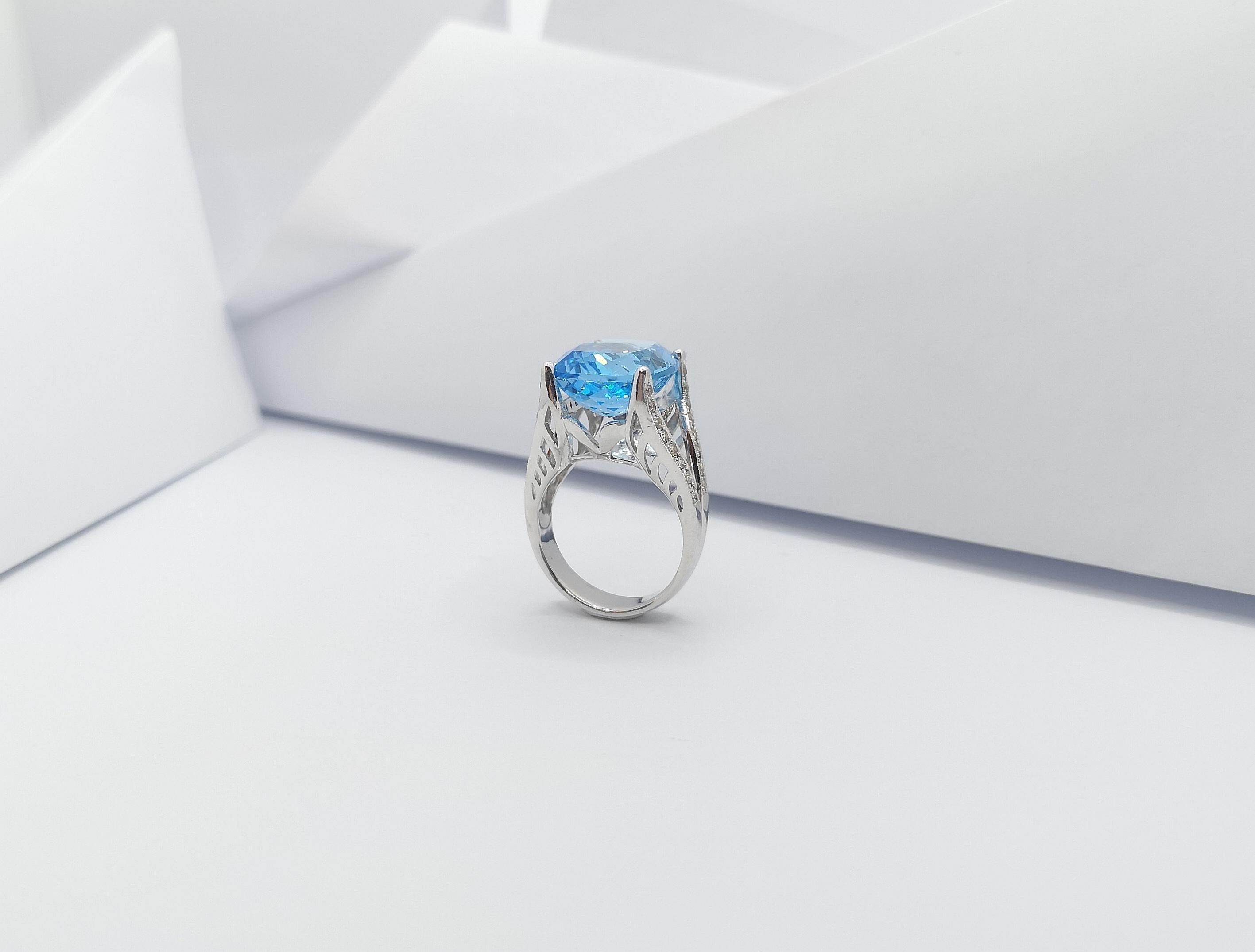 Blue Topaz with Brown Diamond Ring Set in 18 Karat White Gold Settings For Sale 7