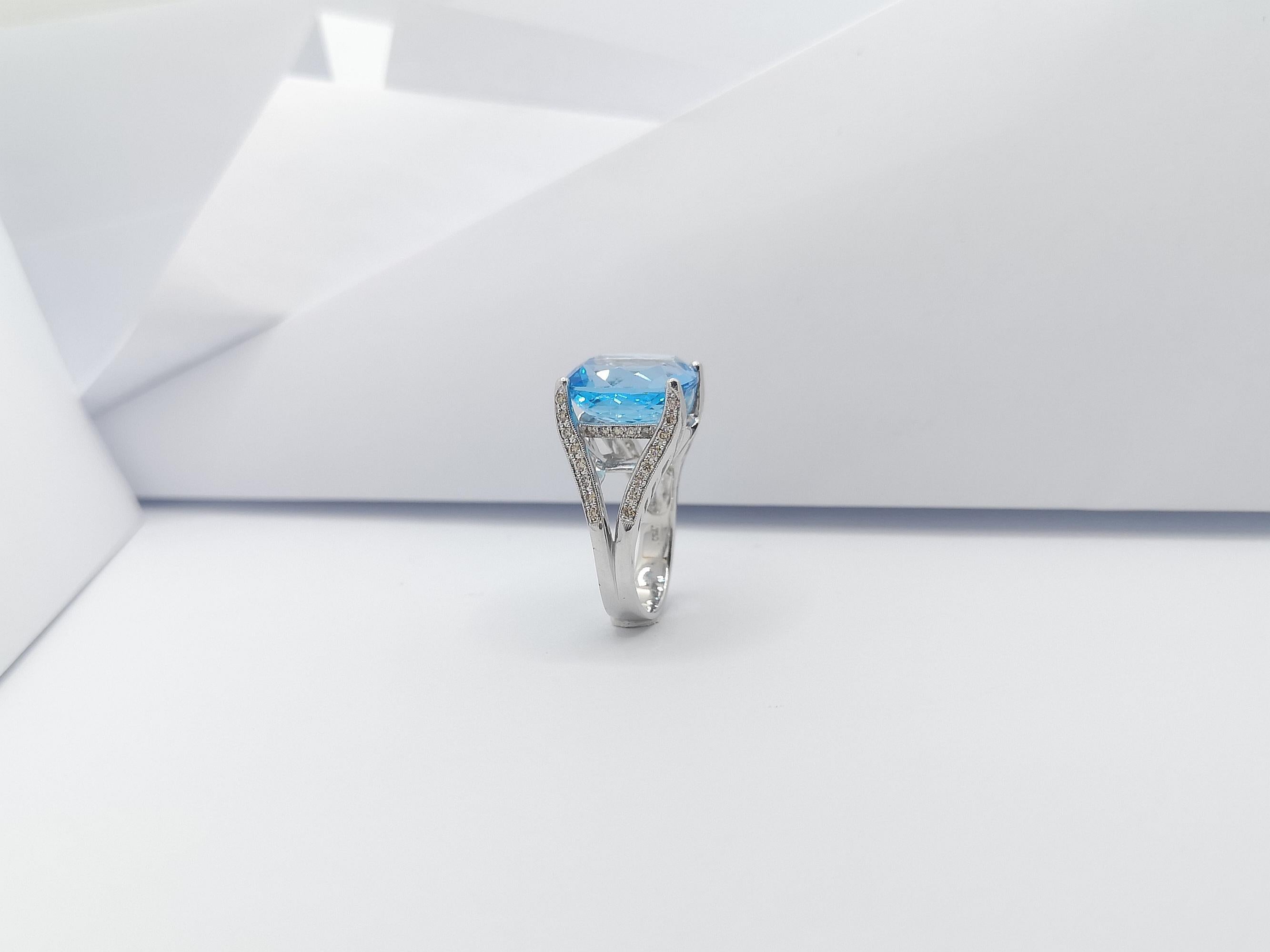 Blue Topaz with Brown Diamond Ring Set in 18 Karat White Gold Settings For Sale 8