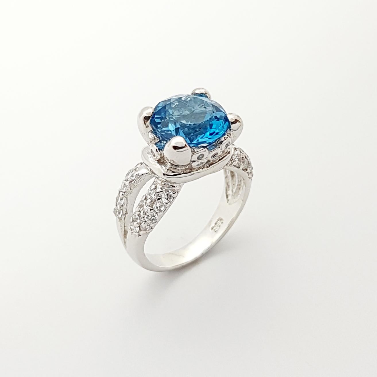 Blue Topaz with Cubic Zirconia Ring set in Silver Settings For Sale 3