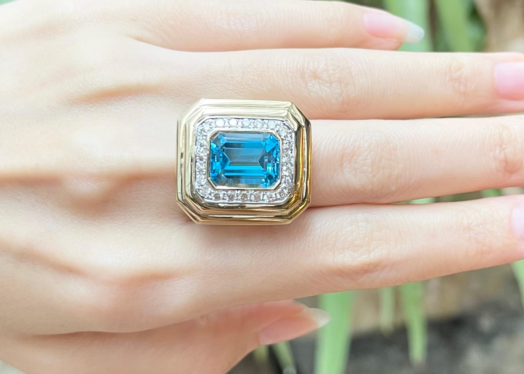 Blauer Topas mit Diamant 0,64 Ring in 14K Goldfassungen gefasst (Smaragdschliff) im Angebot