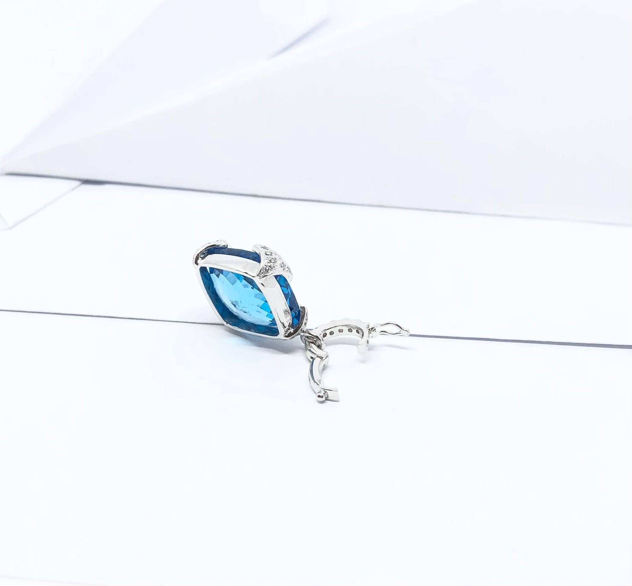 Blue Topaz with Diamond Pendant Set in 18 Karat White Gold Settings For Sale 5