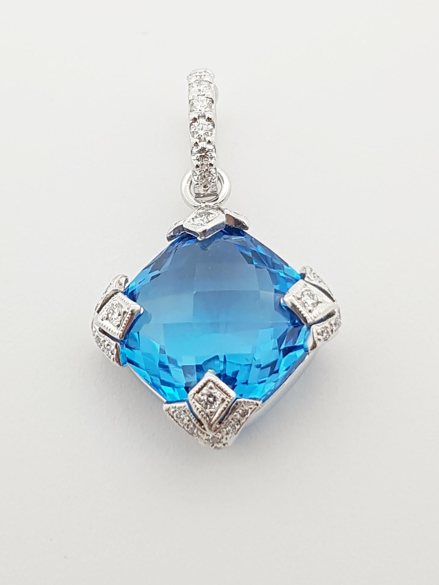Blue Topaz with Diamond Pendant Set in 18 Karat White Gold Settings In New Condition For Sale In Bangkok, TH