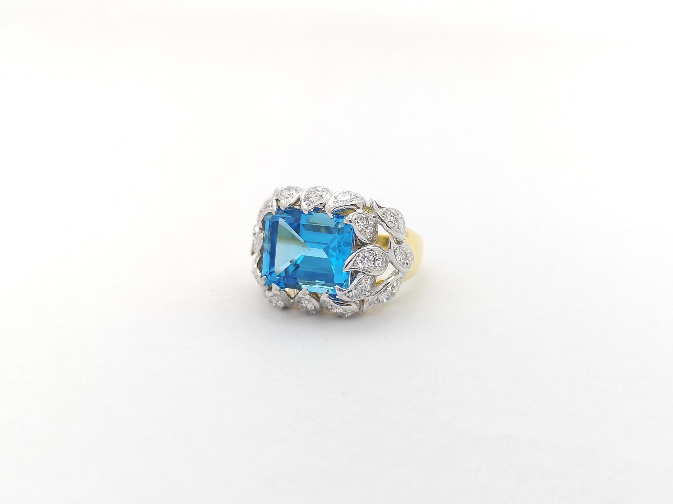 Blue Topaz with Diamond Ring set in 14K Gold Settings For Sale 6