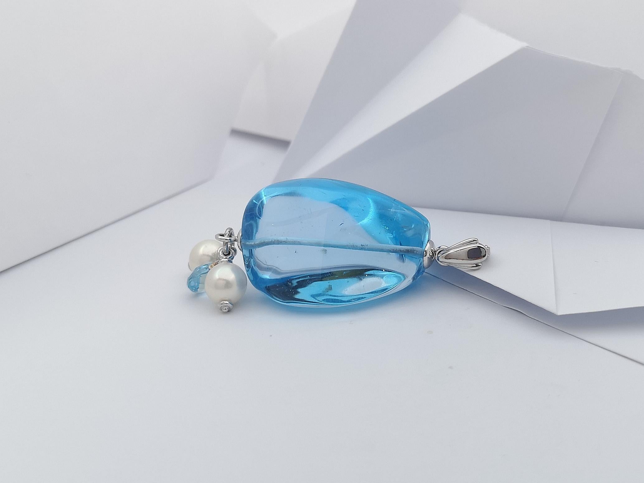 Women's Blue Topaz with Pearl and Blue Topaz Pendant set in 18 Karat White Gold Settings For Sale