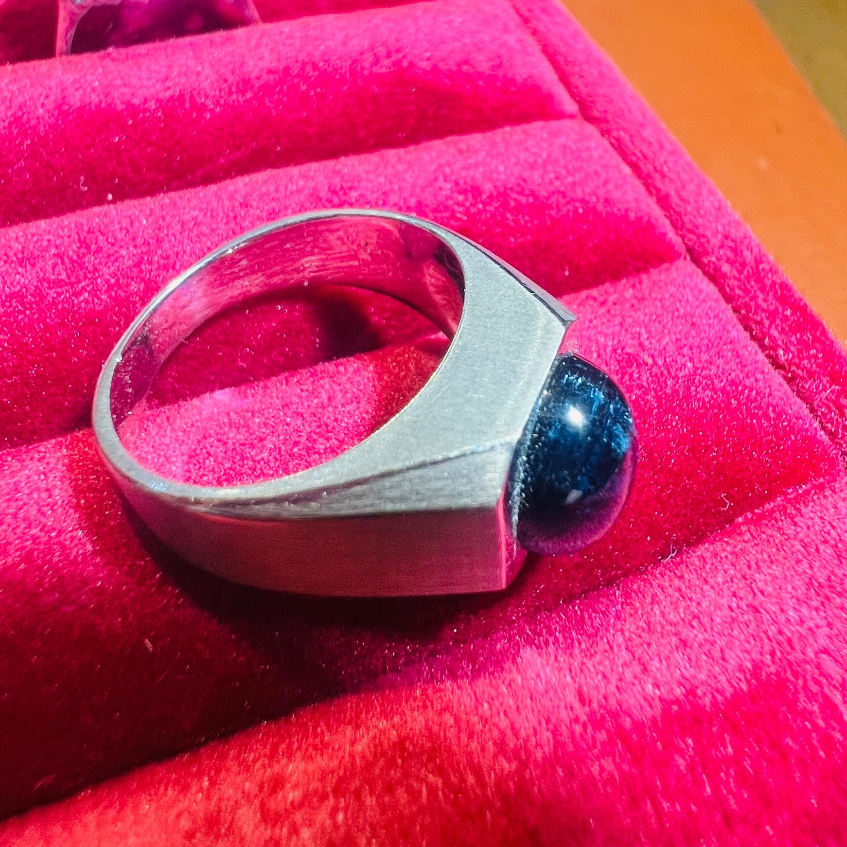 Blue Tourmaline Ring, 18 Ct White Gold For Sale 13