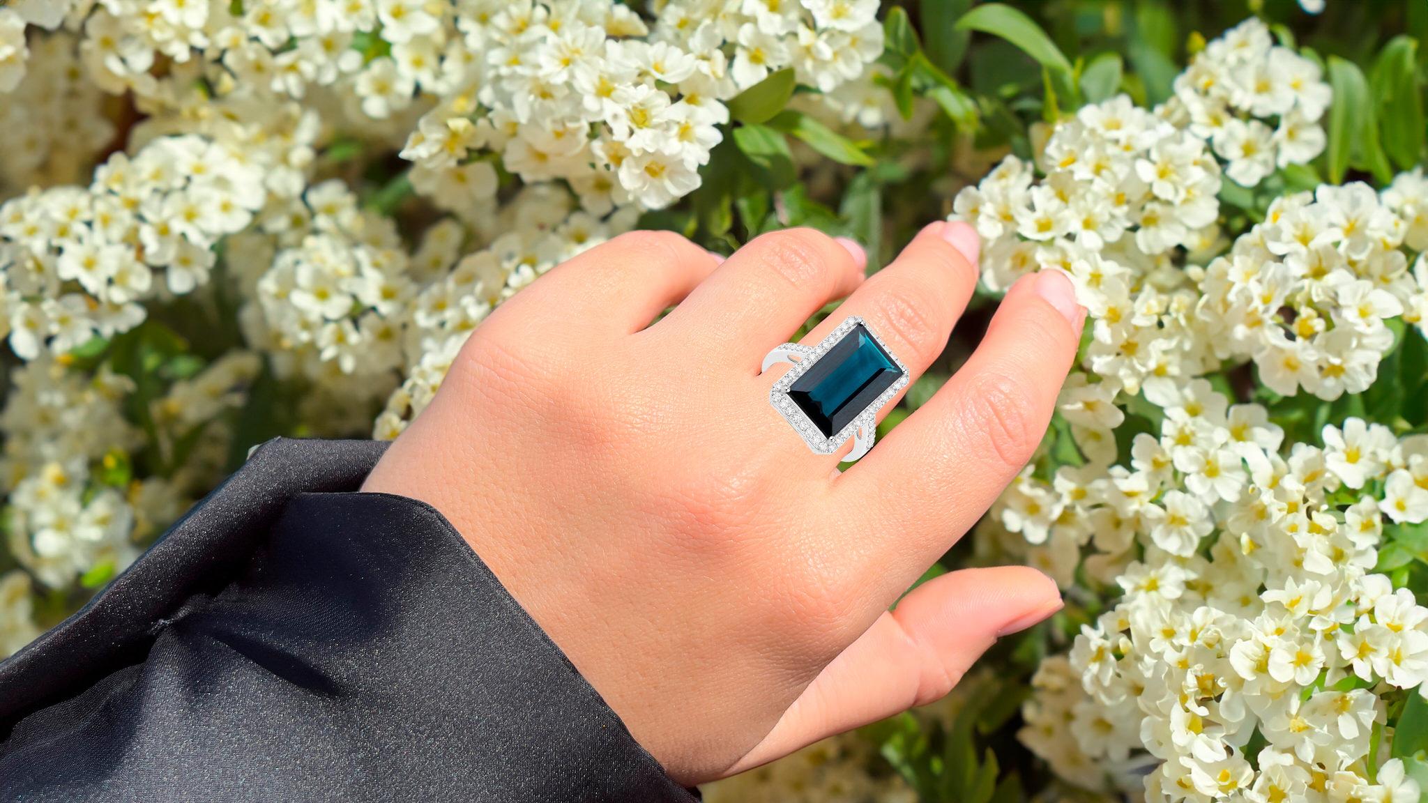 Women's or Men's Blue Tourmaline Ring With Diamonds 8 Carats Total 14K White Gold For Sale