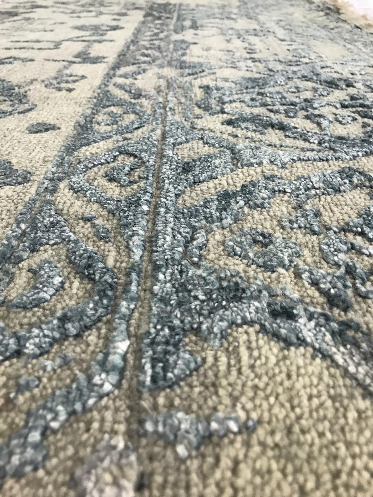 Blue Transitional Indian Wool Rug For Sale 3