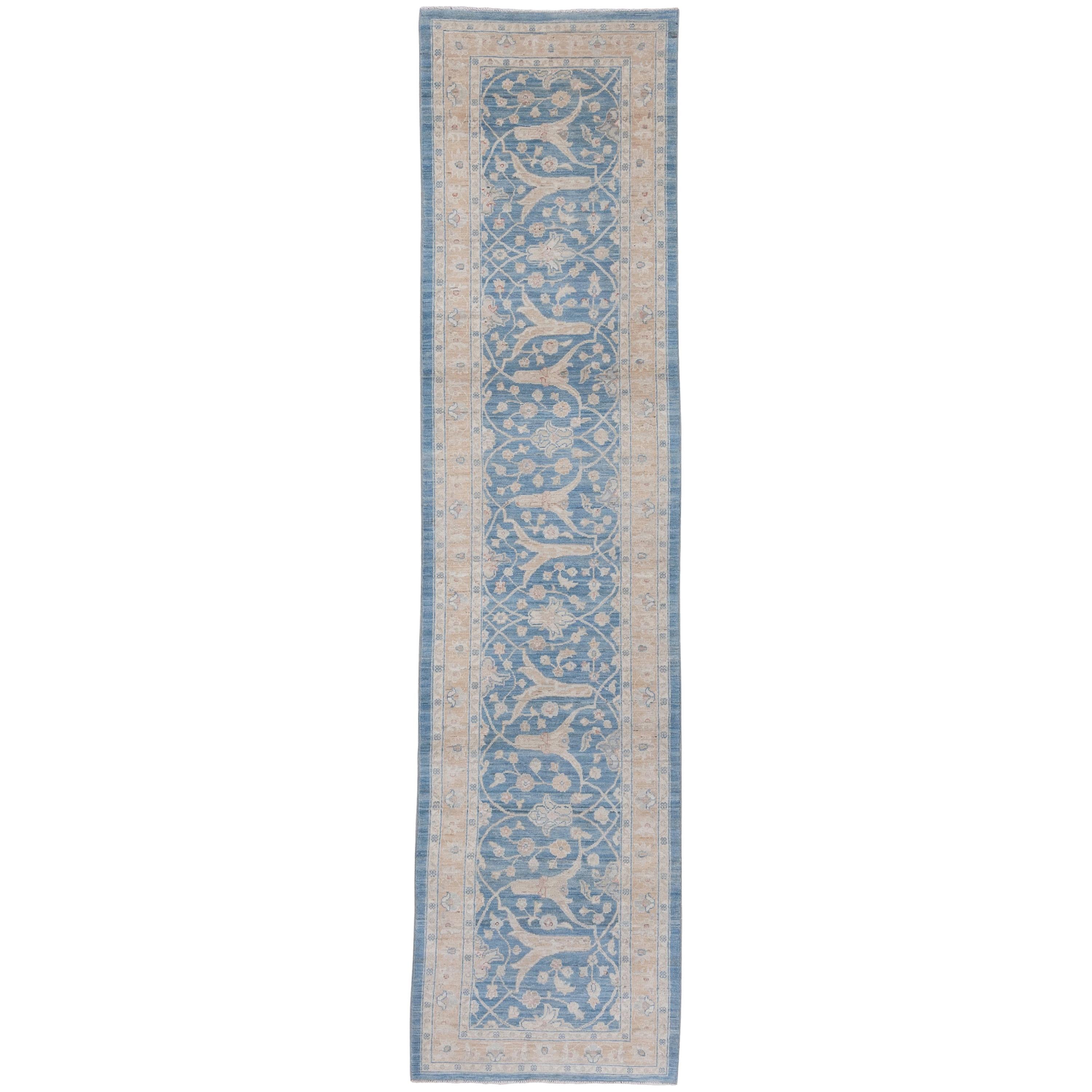 Blauer afghanischer Tribal-Läufer im Angebot