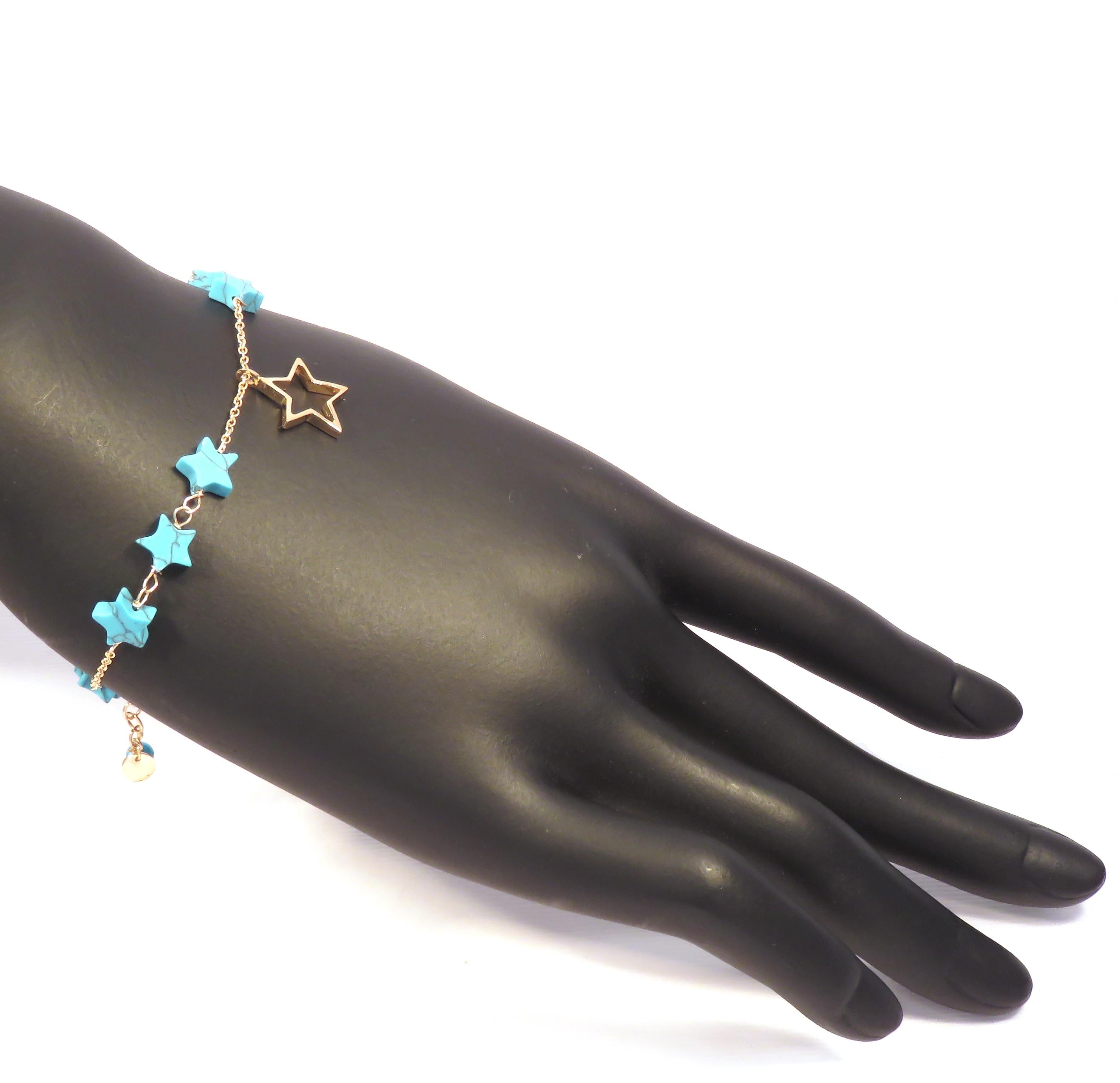Blaue und türkisfarbene Sterne 9 Karat Roségold Stern-Charm-Armband Handgefertigt in Italien im Zustand „Neu“ im Angebot in Milano, IT