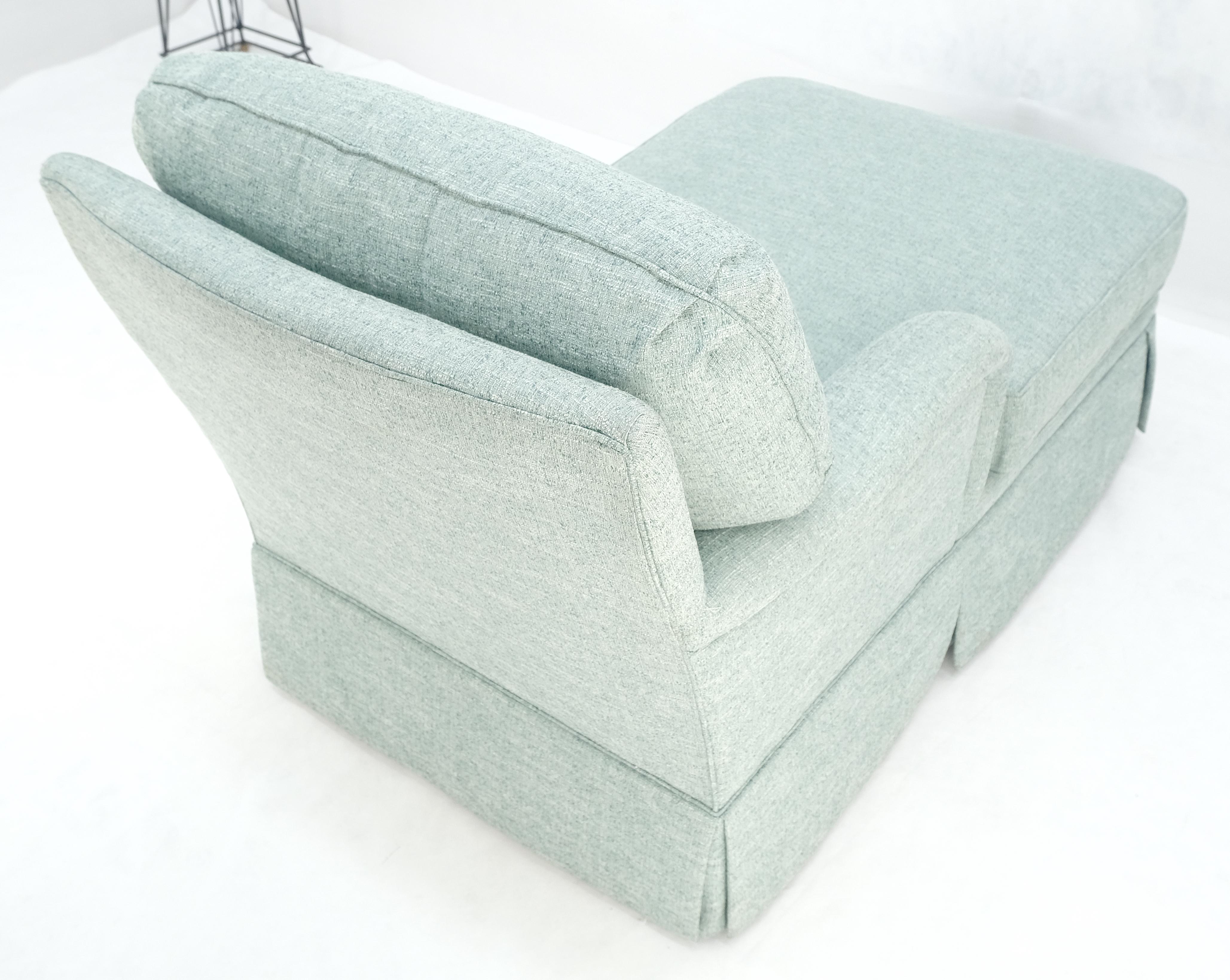 Blue Upholstery French Chaise Lounge c1970s MINT! For Sale 7