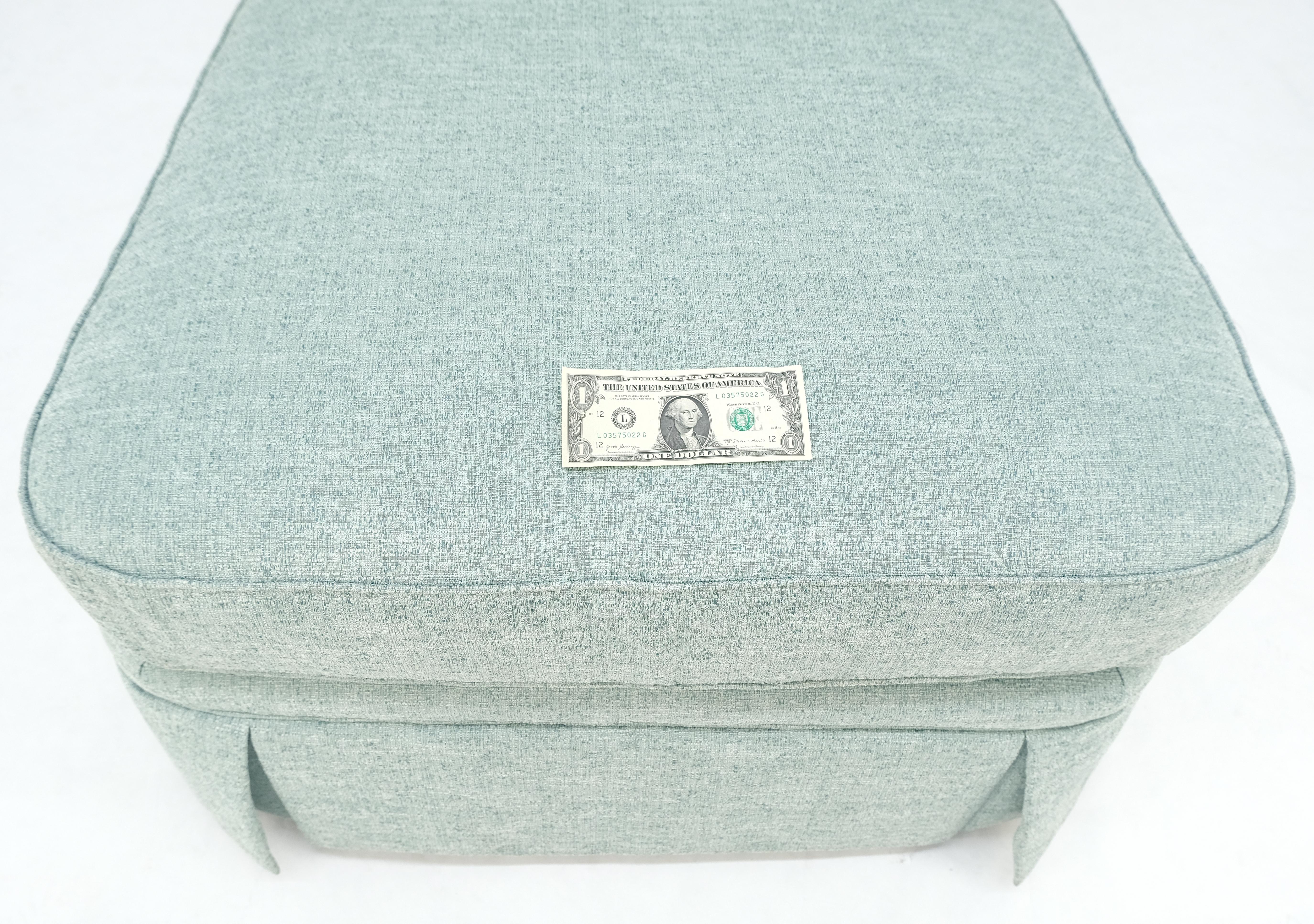 20th Century Blue Upholstery French Chaise Lounge c1970s MINT! For Sale