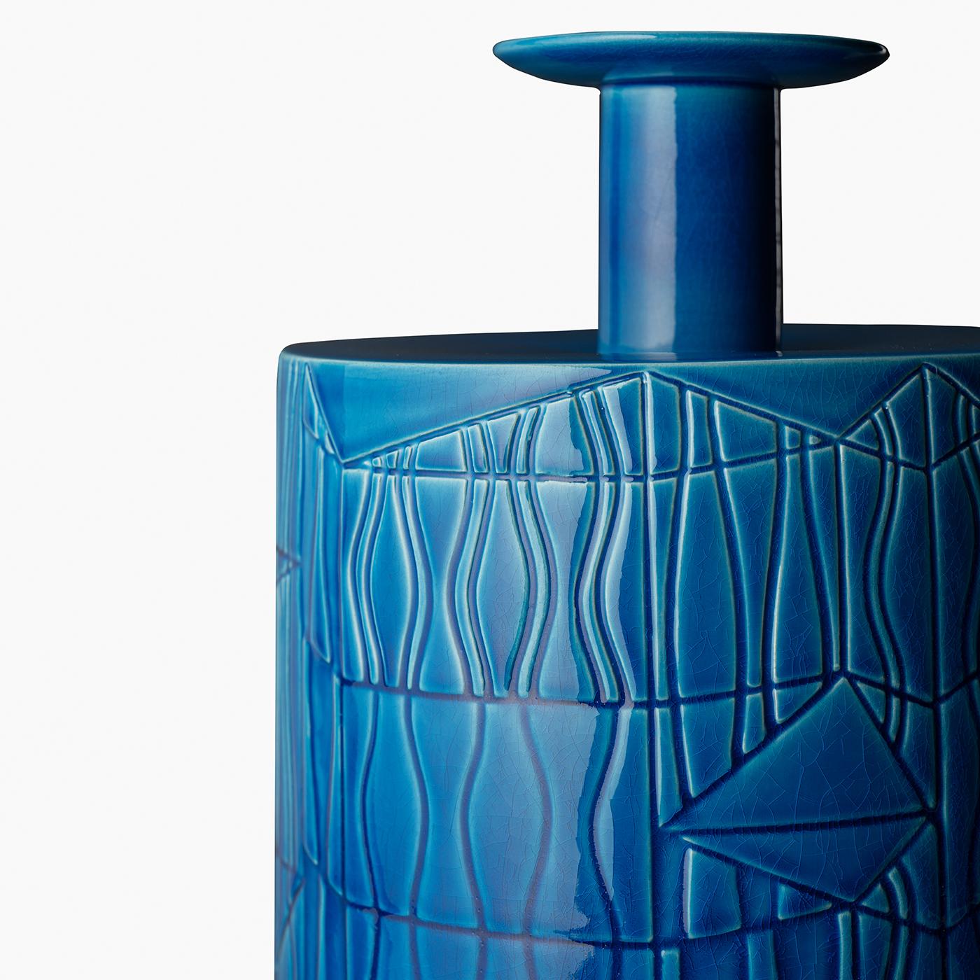 italien Blue Vase by Bethan Laura Wood en vente