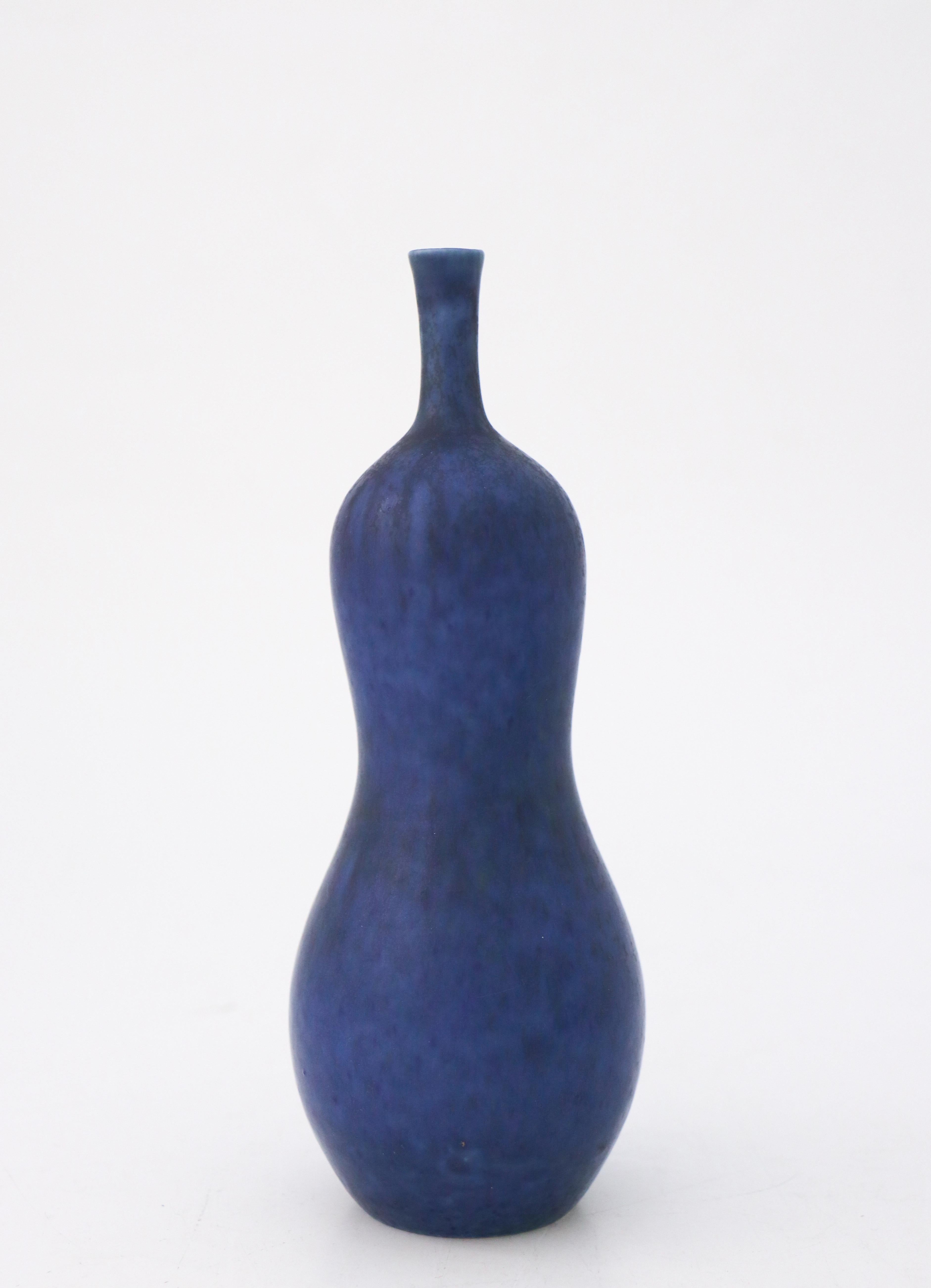 Scandinavian Modern Unique Blue Vase, Carl-Harry Stålhane, Rörstrand, Midcentury Vintage, 1940s For Sale