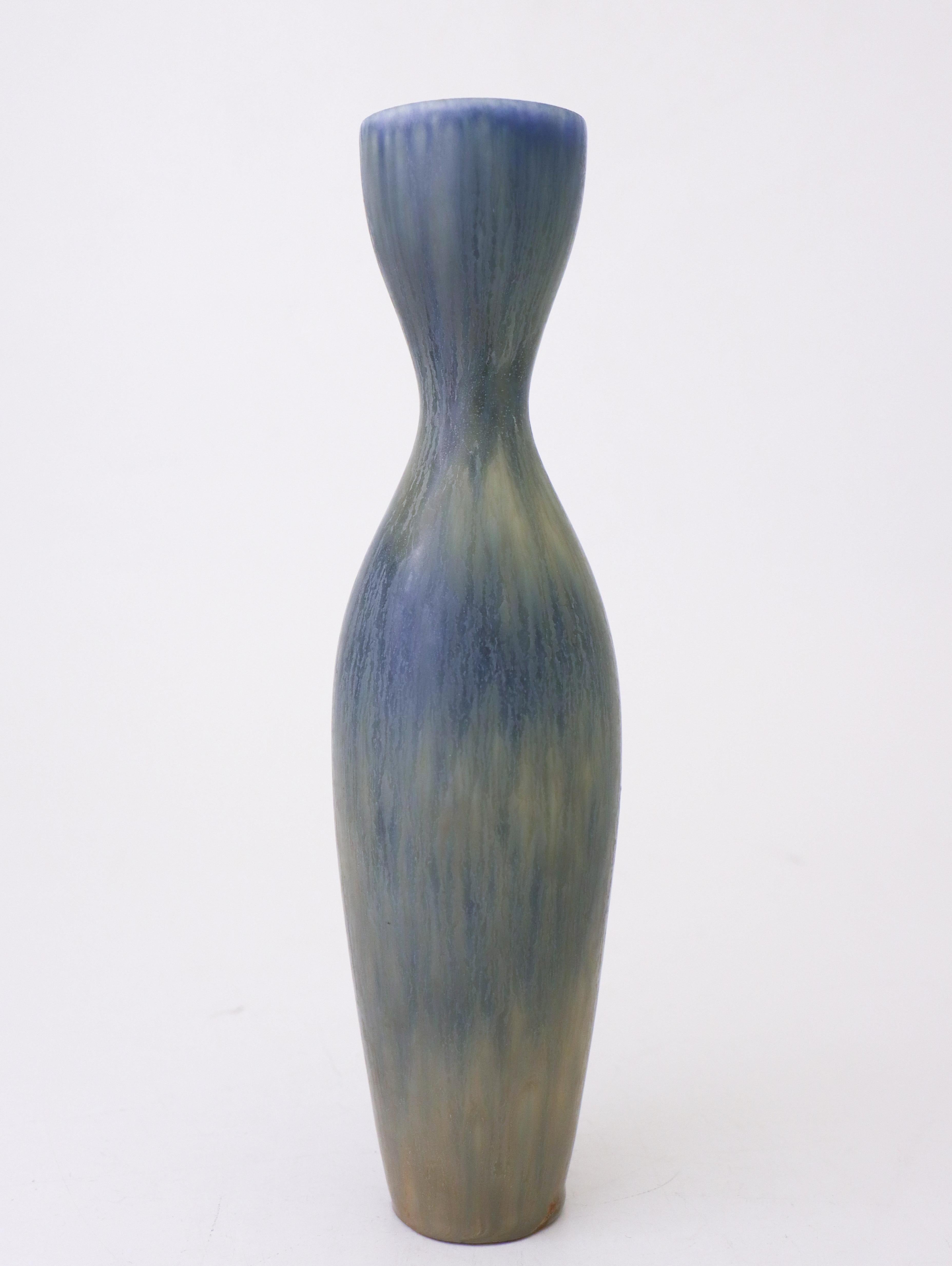 Scandinave moderne Vase bleu - glaçure adorable Carl-Harry Stålhane Rörstrand, Midcentury Vintage en vente