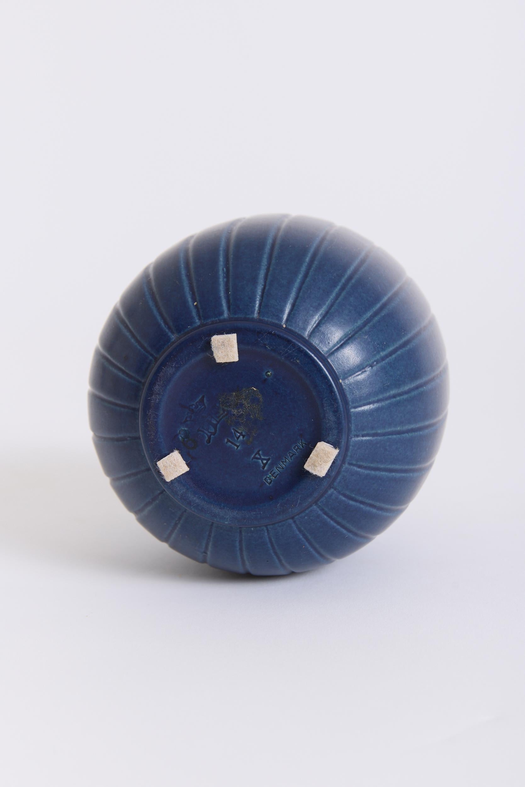 Grès porcellanato Vasi blu di Axel Sørensen in vendita