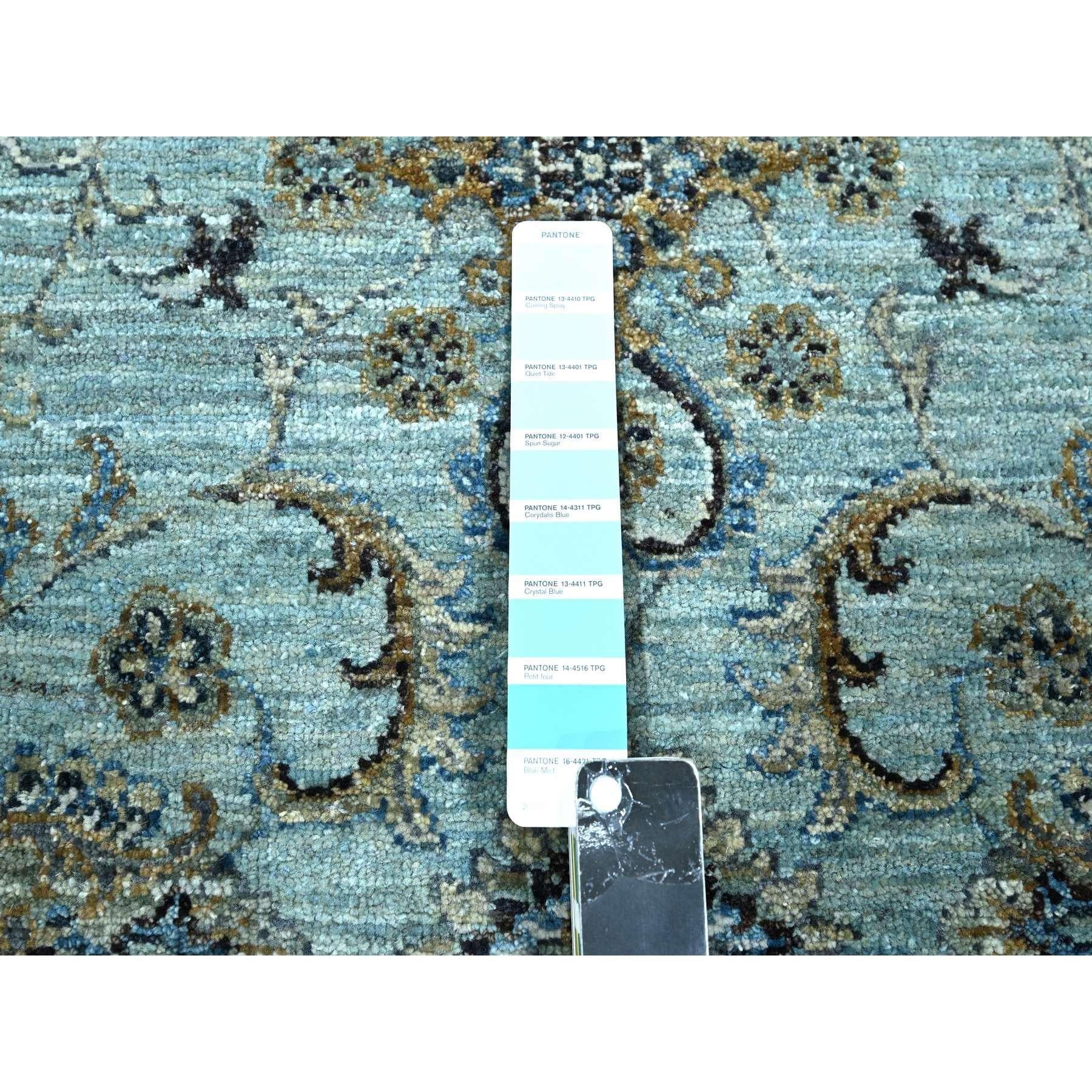 Laine Tapis Agra Shah Abbas à teintures végétales bleues à motif de vignes nouées à la main 8'1