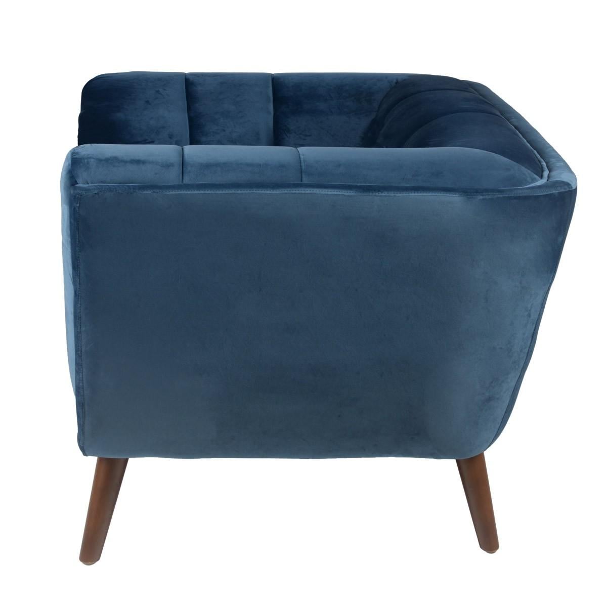 Blauer Sessel aus Samt und Holzfüßen im Design (Postmoderne) im Angebot