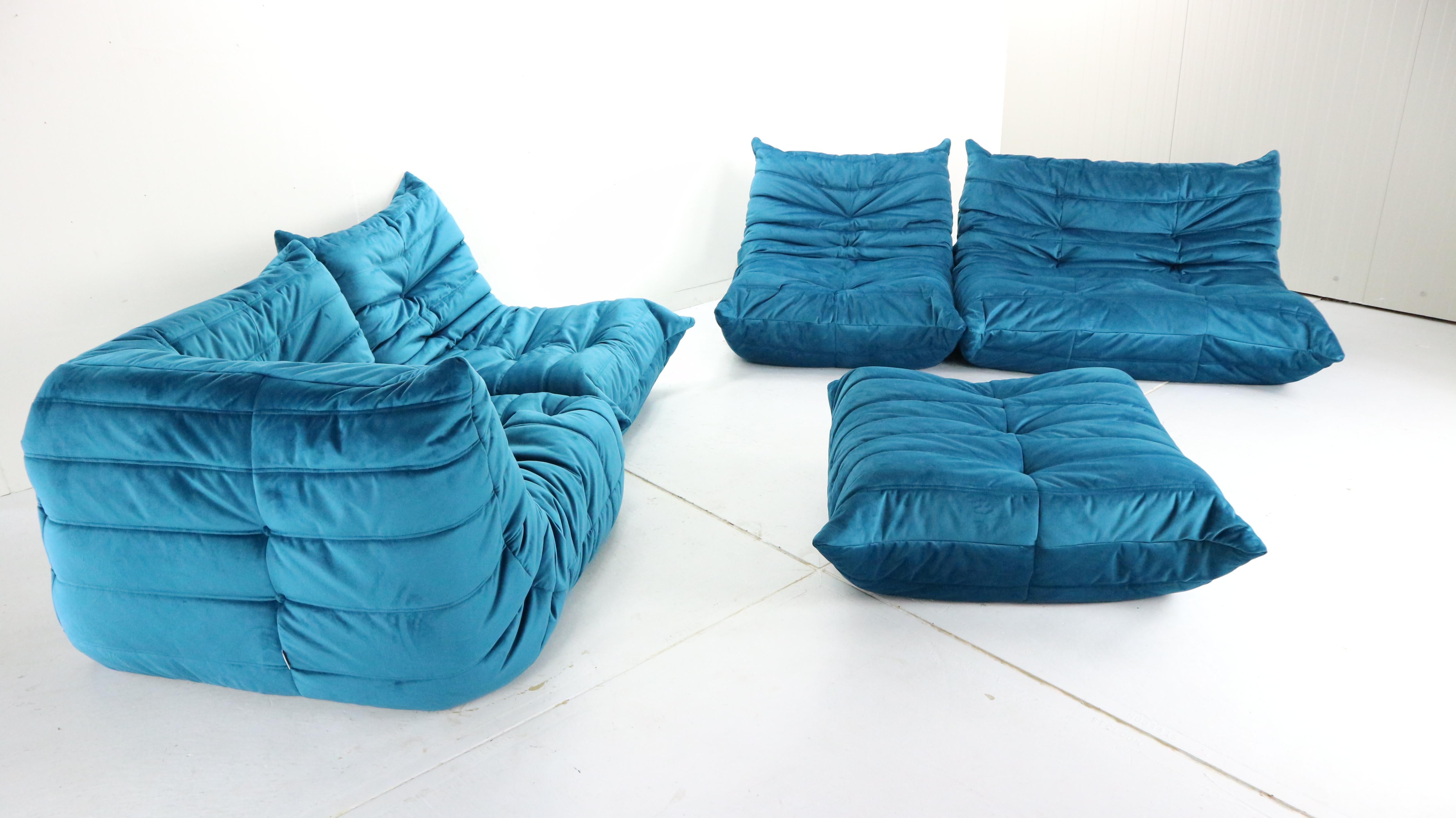 Blue Velvet Togo Sofa By Michel Ducaroy For Ligne Roset, Set of Five, 1973 In Good Condition In The Hague, NL