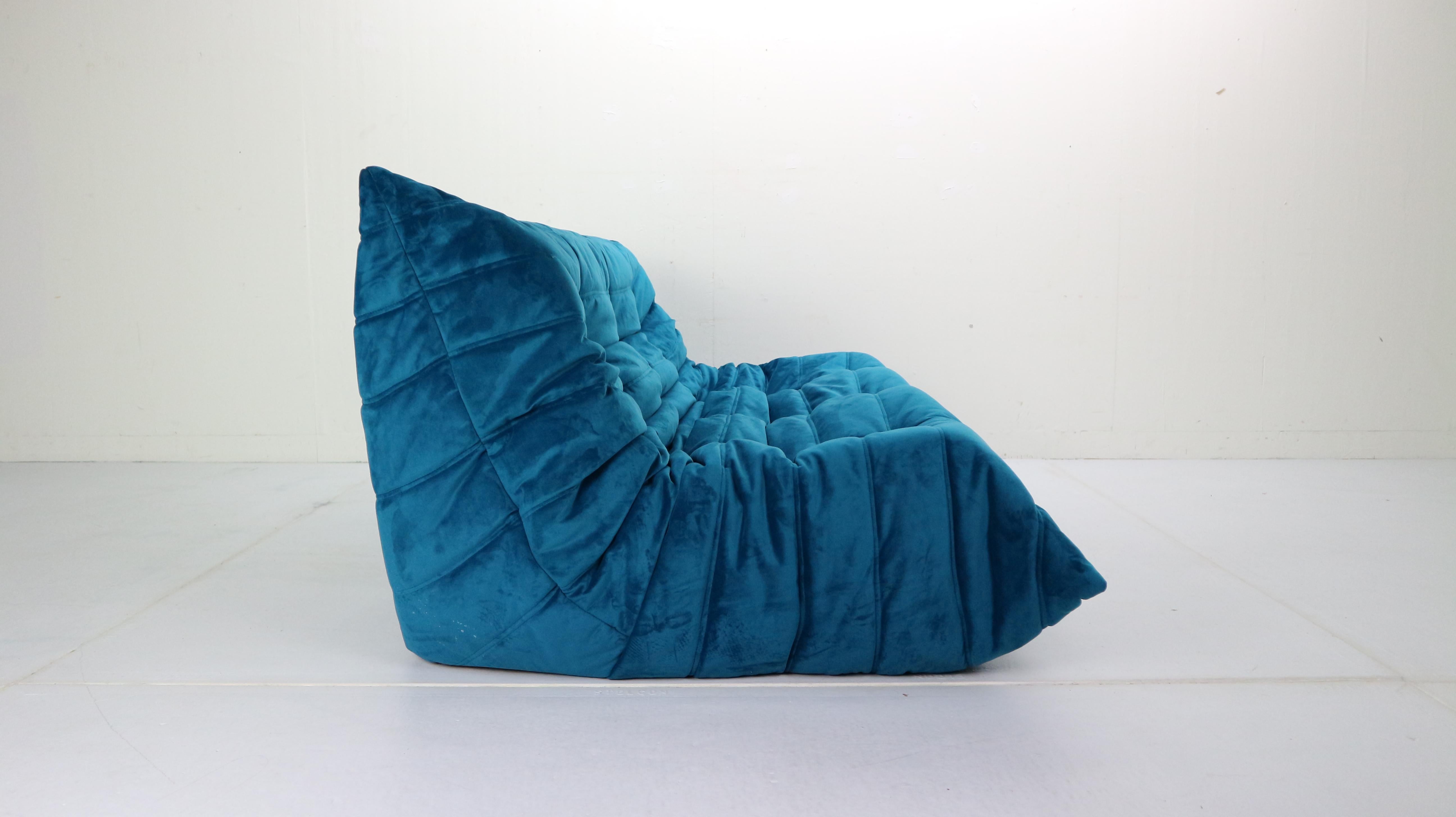 Blue Velvet Togo Three-Seat Sofa by Michel Ducaroy for Ligne Roset, 1973 In Good Condition In The Hague, NL