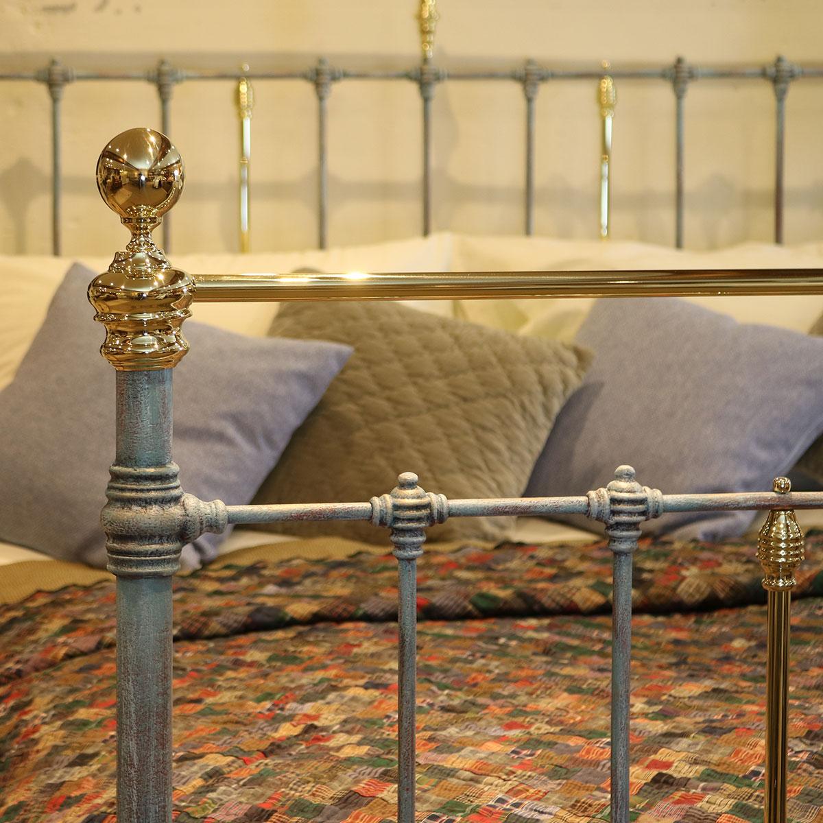 Antique bed in blue verdigris with straight brass top rail.

This bed accepts a UK King size or US Queen size (5ft, 60in or 150cm wide) base and mattress set.

The price includes a standard firm bed base to support the mattress. 

The mattress,