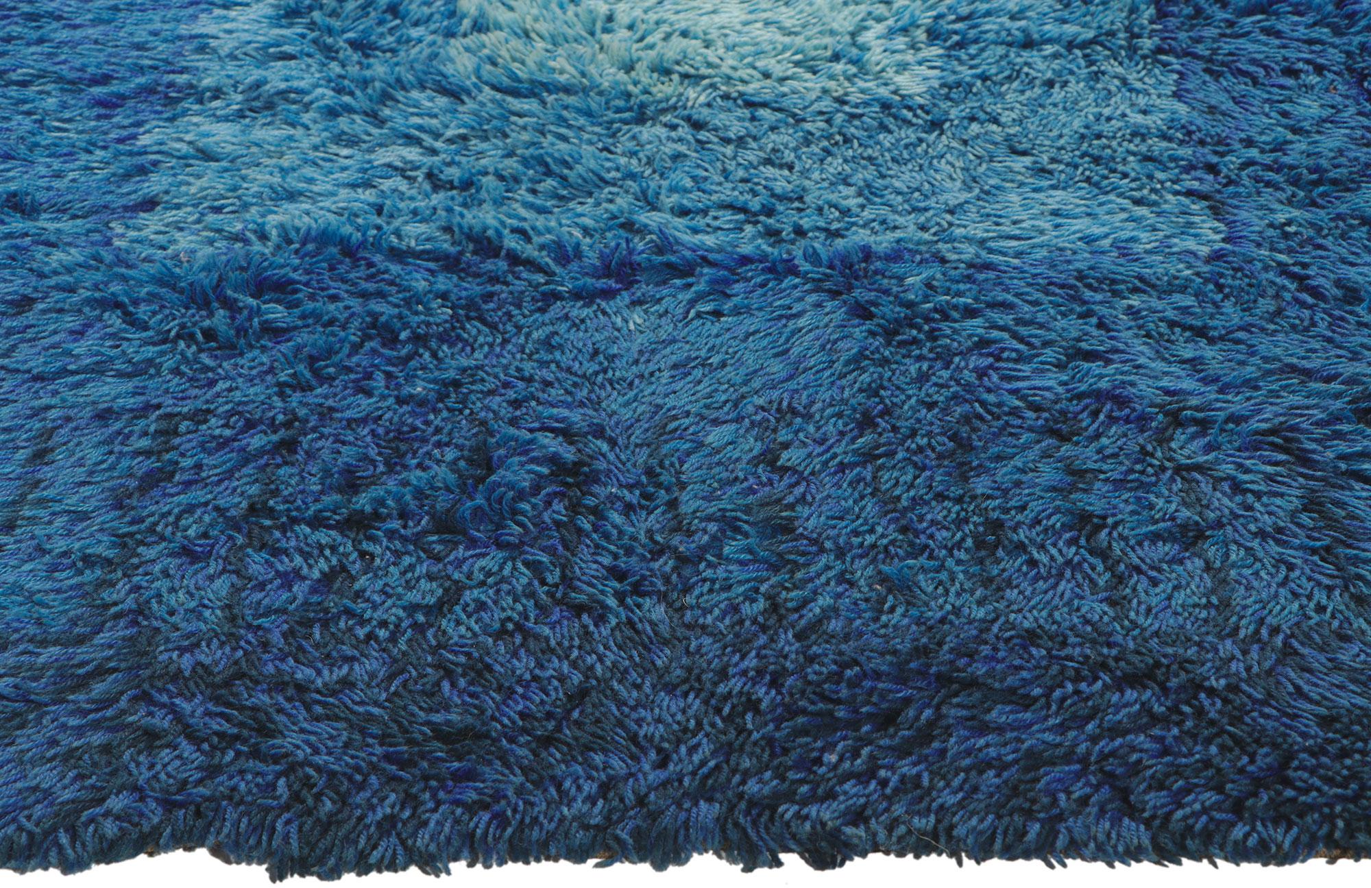 Blauer schwedischer Vintage-Rya-Teppich im skandinavisch-modernen Viola-Gråsten-Stil im Zustand „Gut“ im Angebot in Dallas, TX
