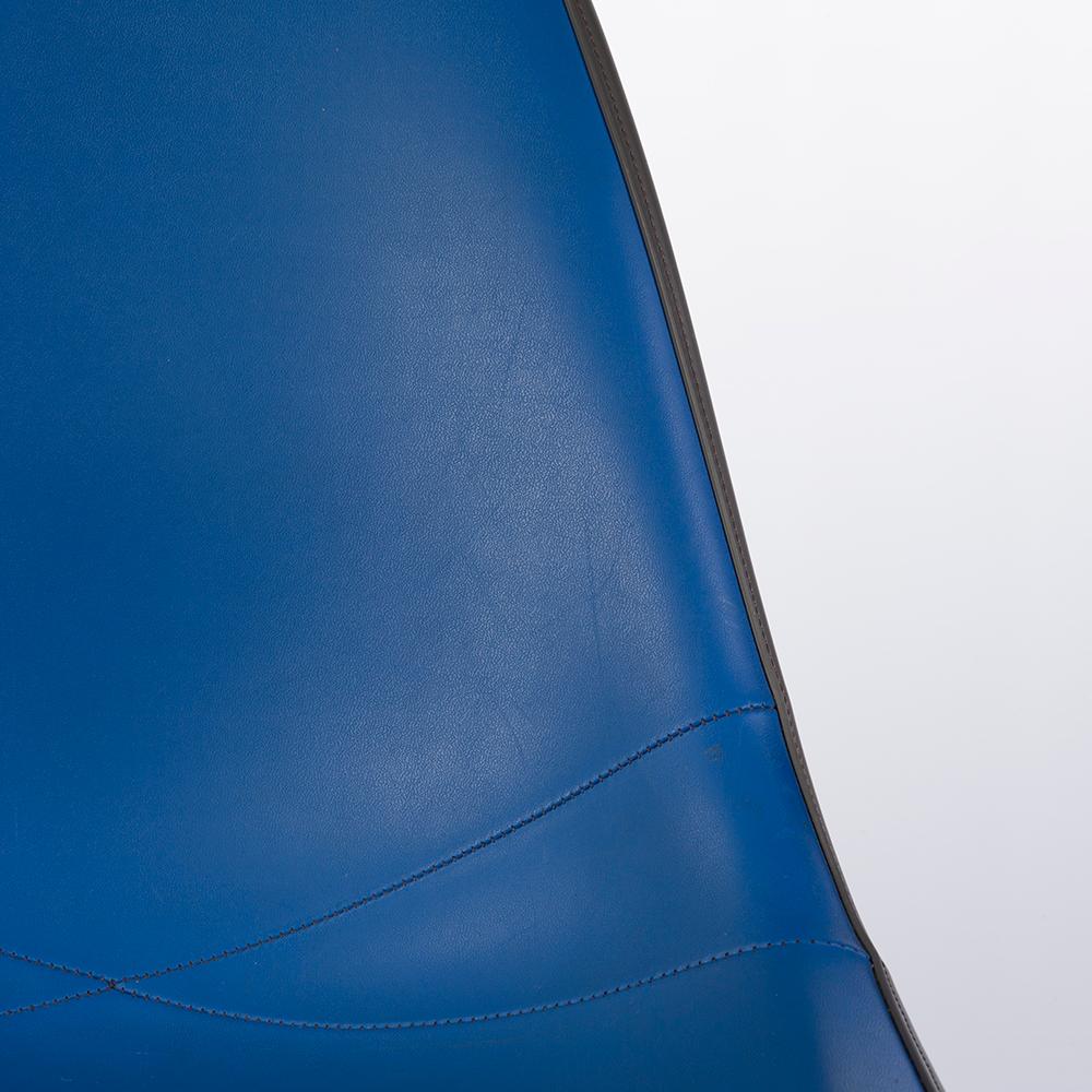 Blue Vinyl Herman Miller Original Vintage Eames DSR Side Shell Chair In Good Condition For Sale In Loughborough, Leicester