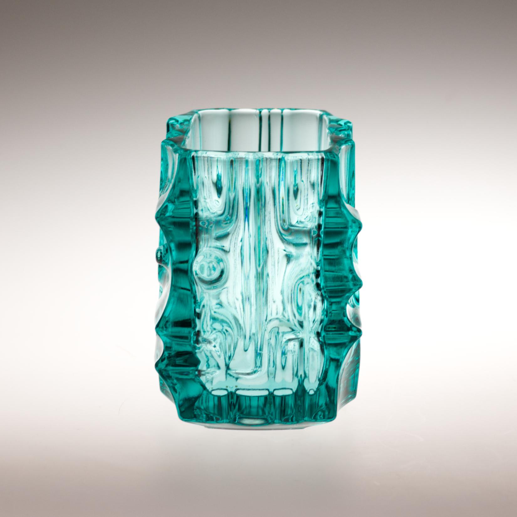 Jardeniere azul Vladislav Urban Glass para Sklo Union Rosice, Checoslovaquia 1968 Moderno de mediados de siglo en venta