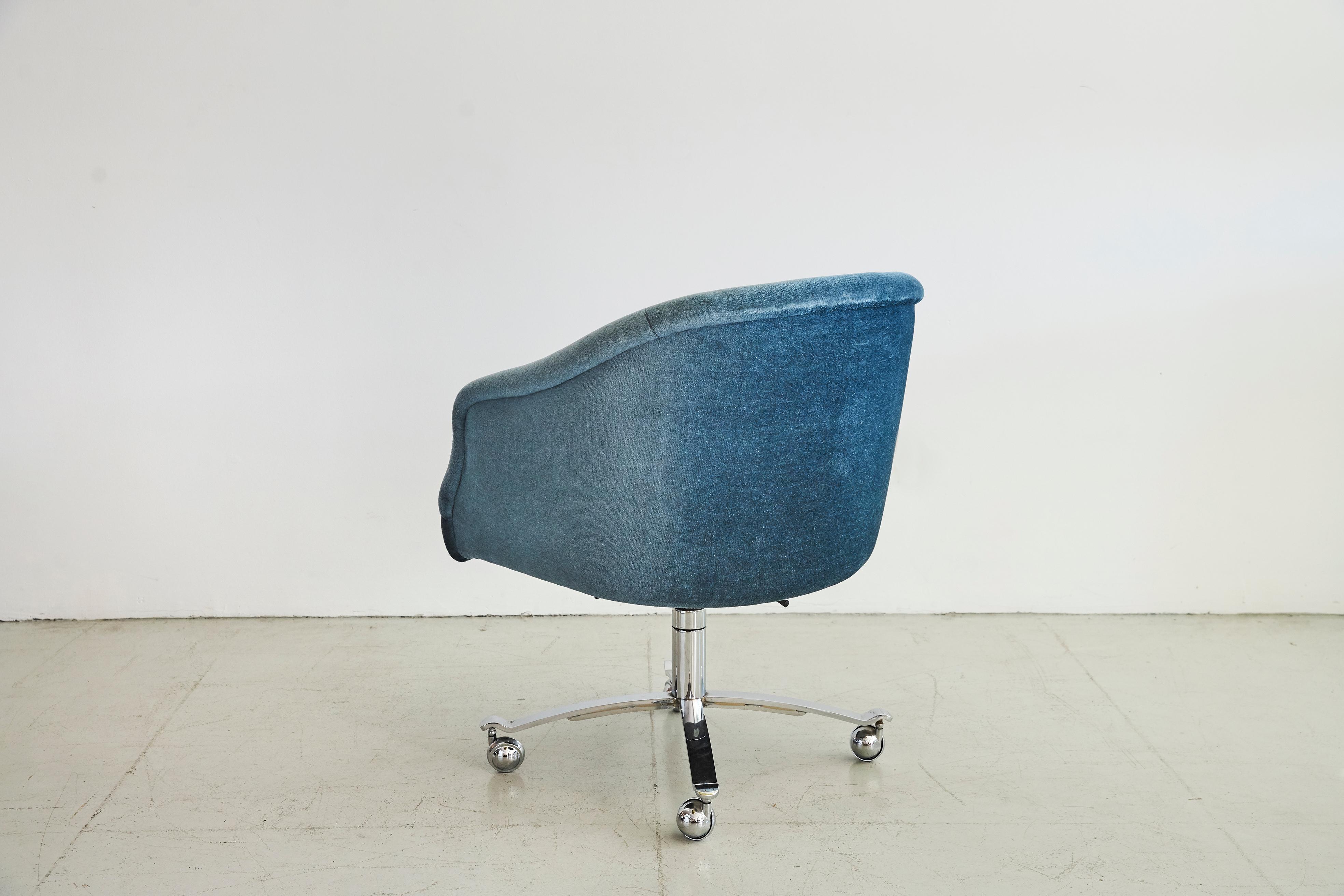 Blue Ward Bennet Chair In Good Condition In Beverly Hills, CA