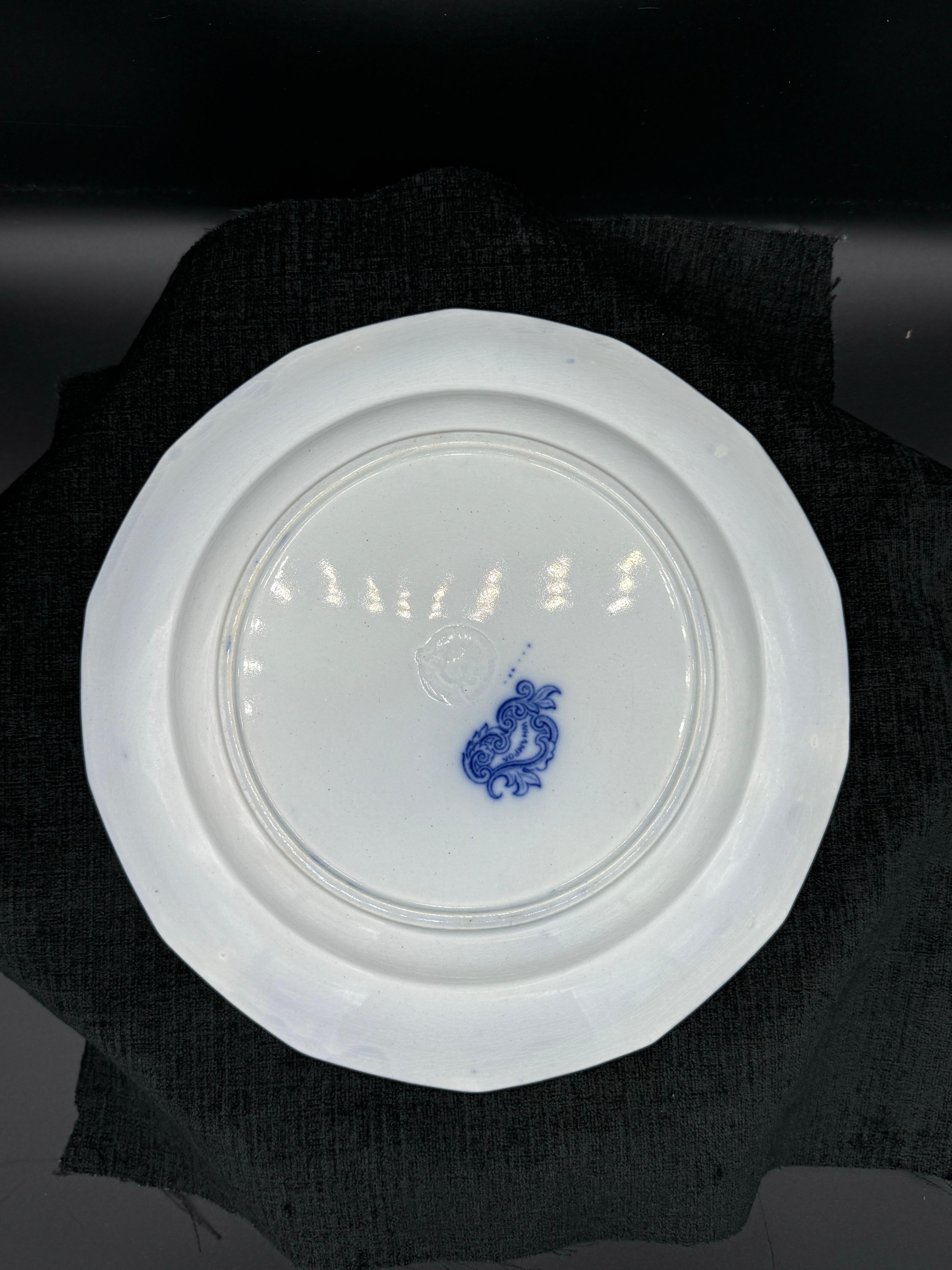 Assiette plate 10.5 bleu et blanc motif Whampoa Bon état - En vente à Huntington, NY
