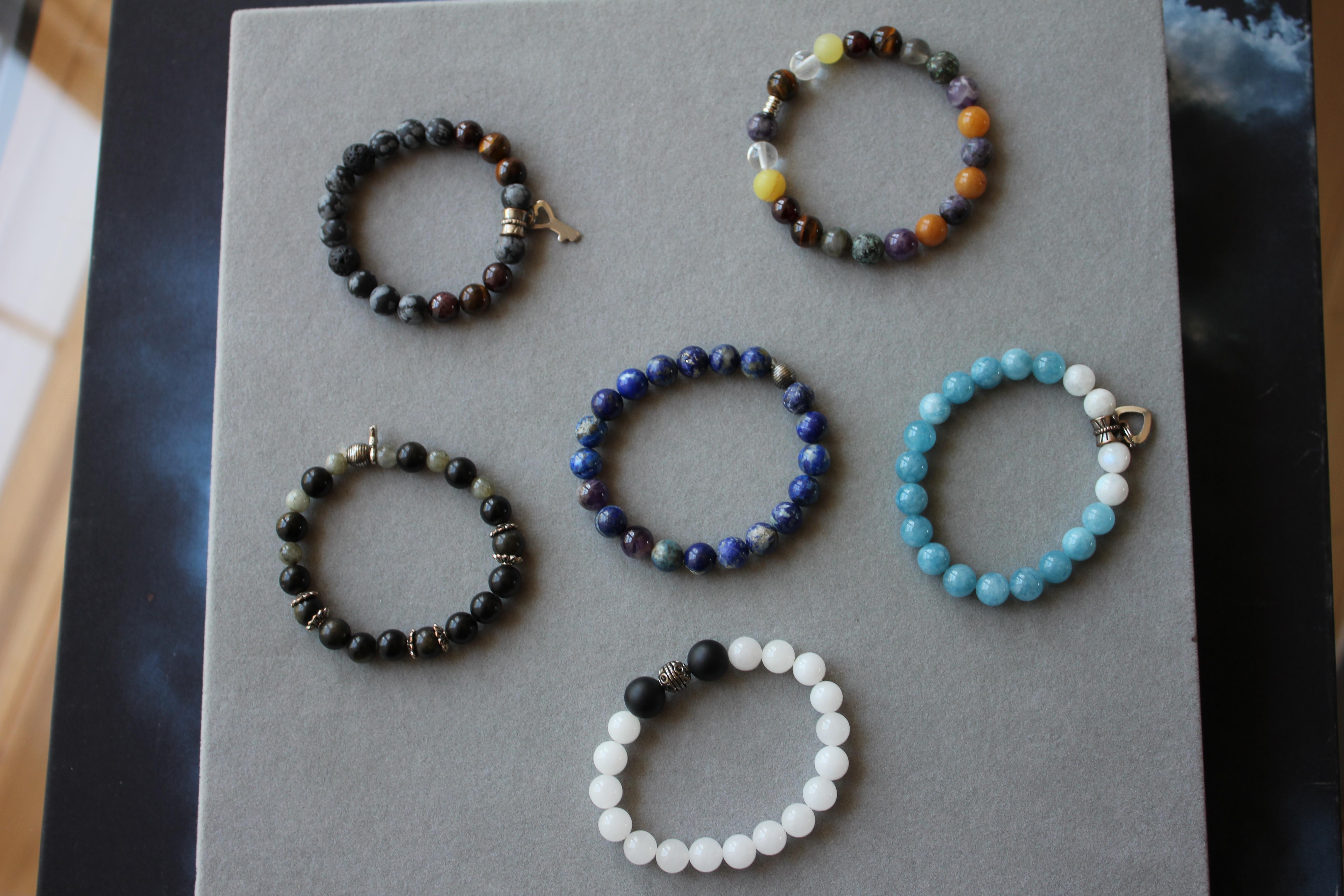 Round Cut Blue White Agate Round Beads Stretchy Unique Statement Chakra Beads Bracelet For Sale