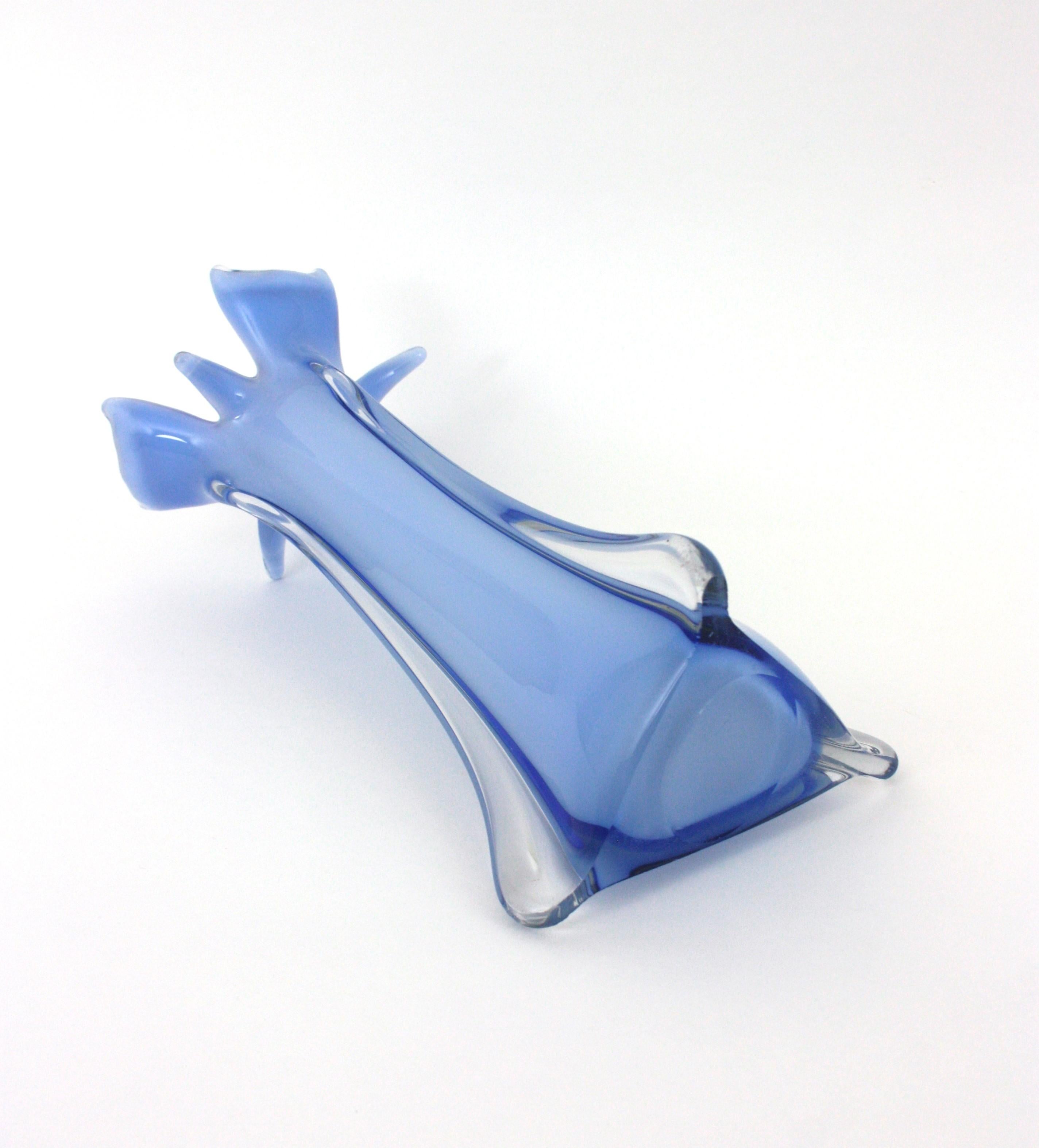Blue White and Clear Murano Glass Sommerso Vase, Italy 1950 For Sale 8