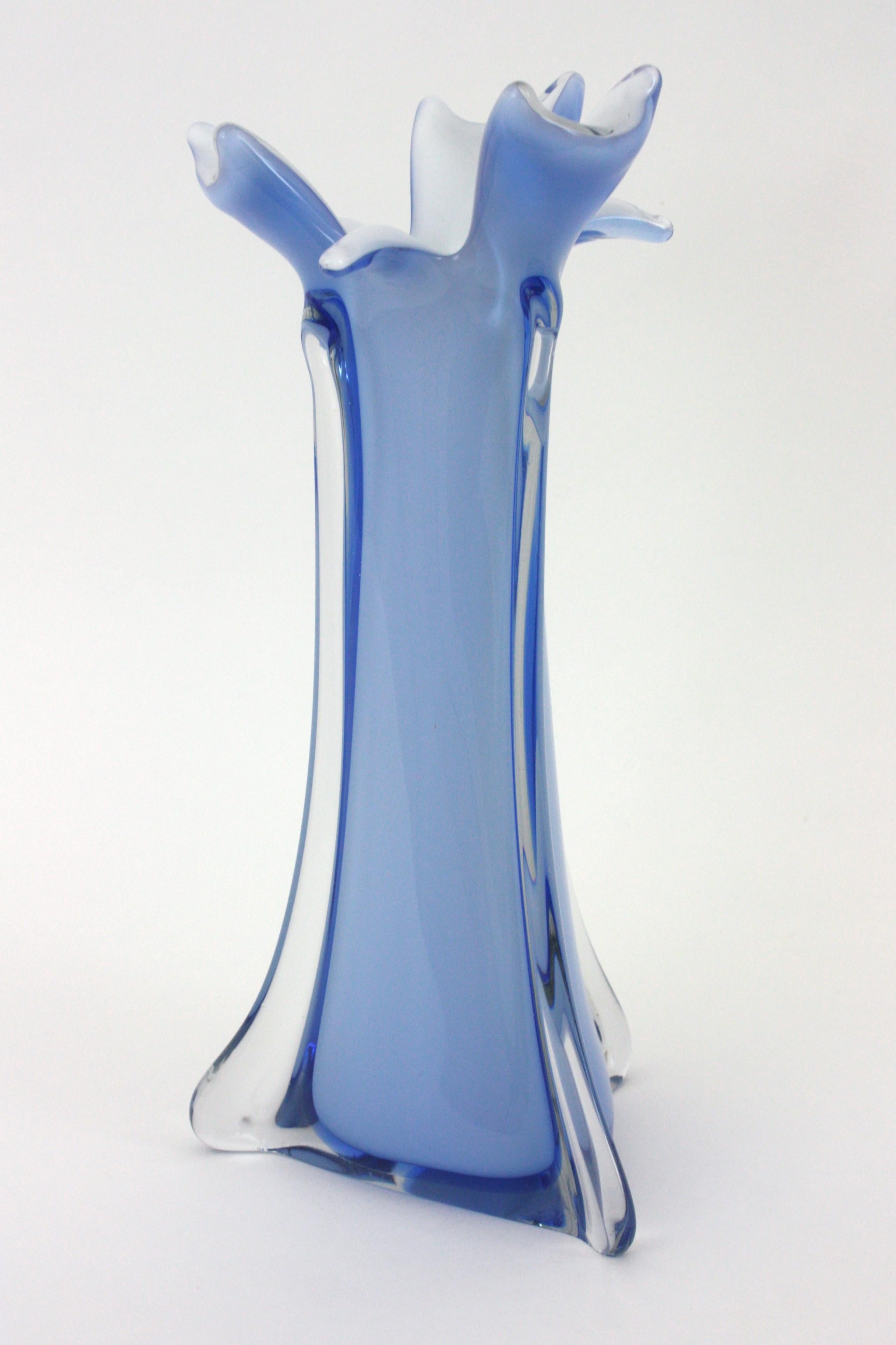 Italian Blue White and Clear Murano Glass Sommerso Vase, Italy 1950 For Sale