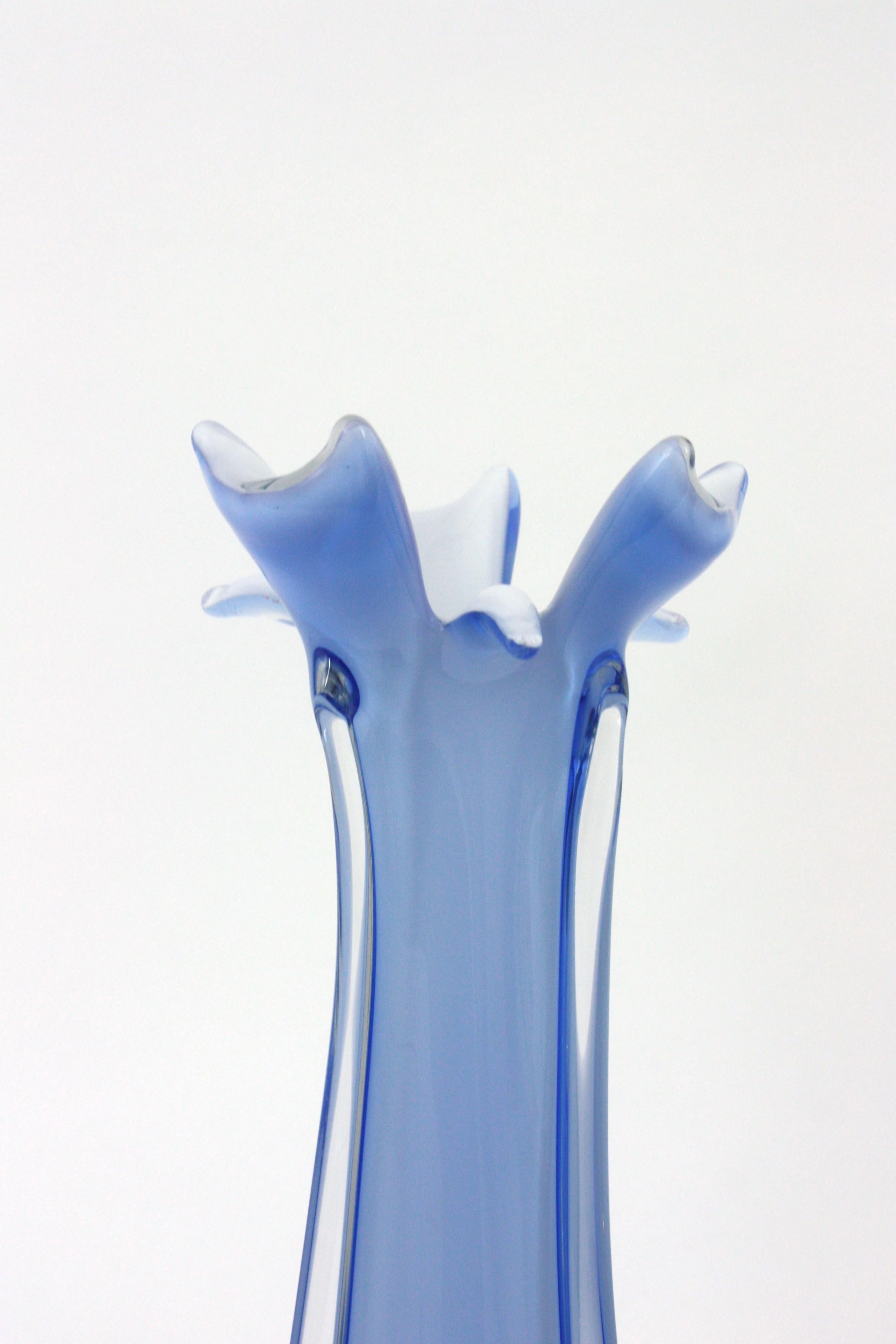20th Century Blue White and Clear Murano Glass Sommerso Vase, Italy 1950 For Sale