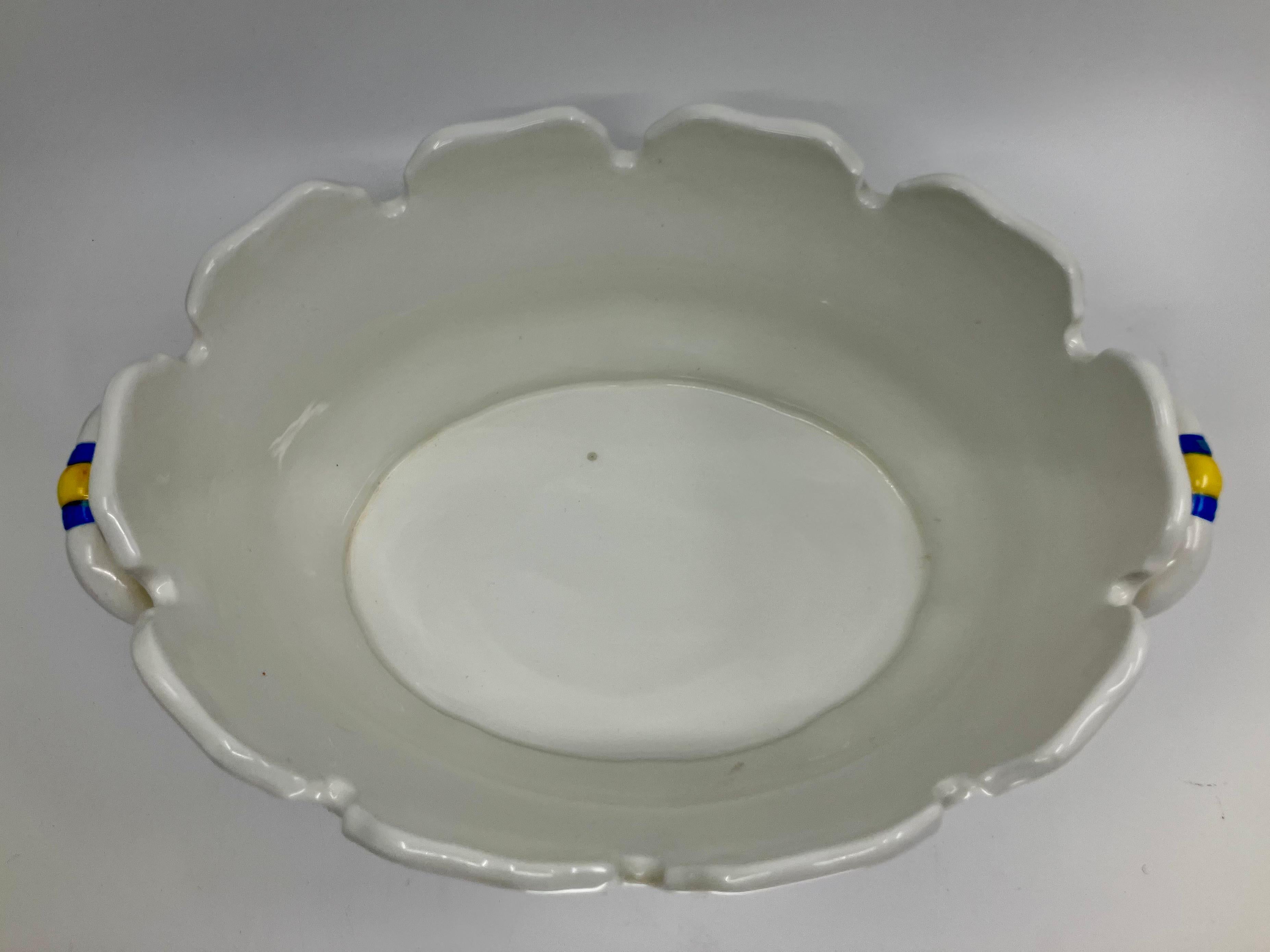 Blue, White and Yellow Tiffany & Co. Montieth Cachepot In Good Condition For Sale In New York, NY