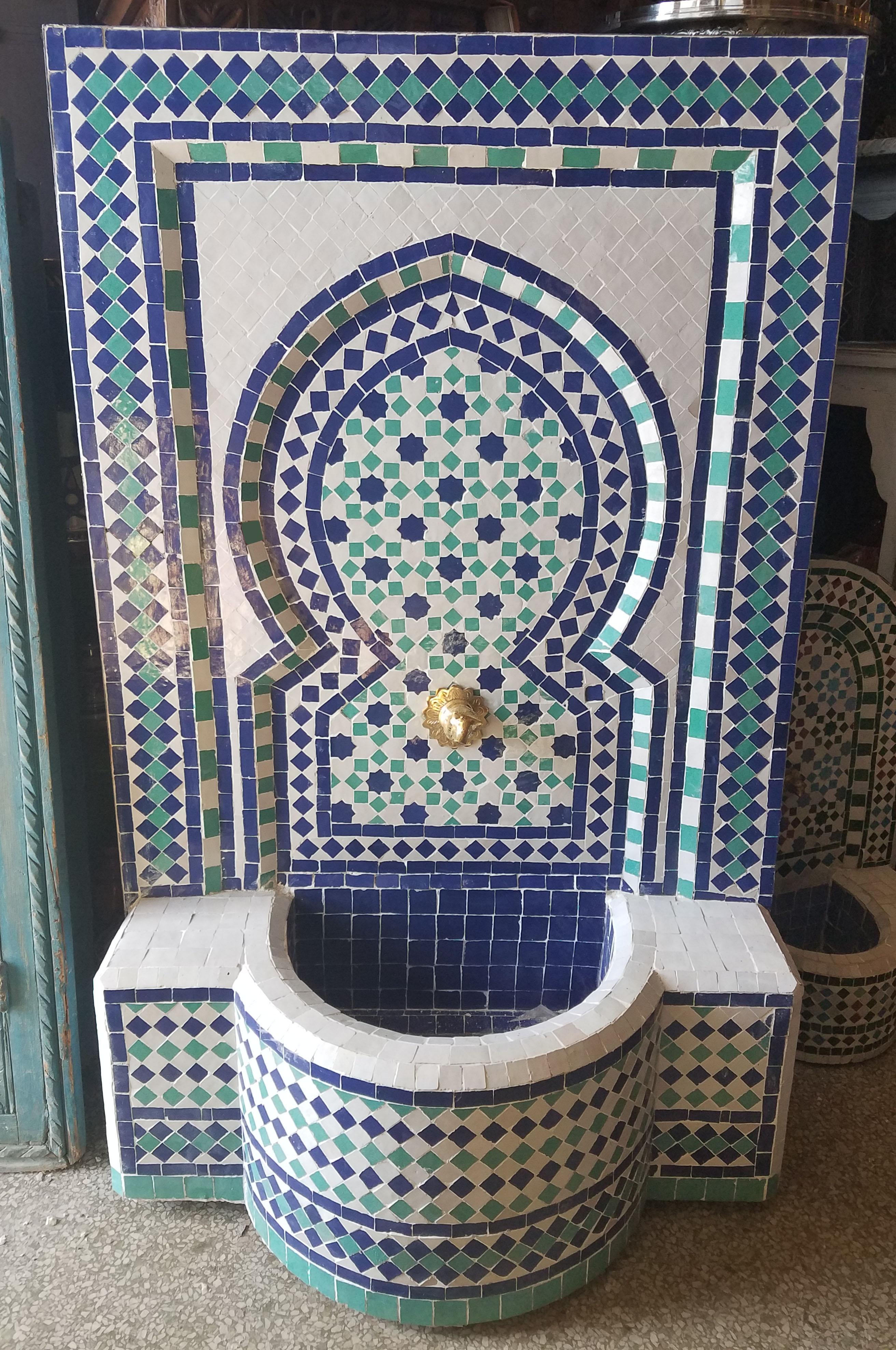 Blue / White / Aqua Moroccan Mosaic Tile Fountain In New Condition For Sale In Orlando, FL
